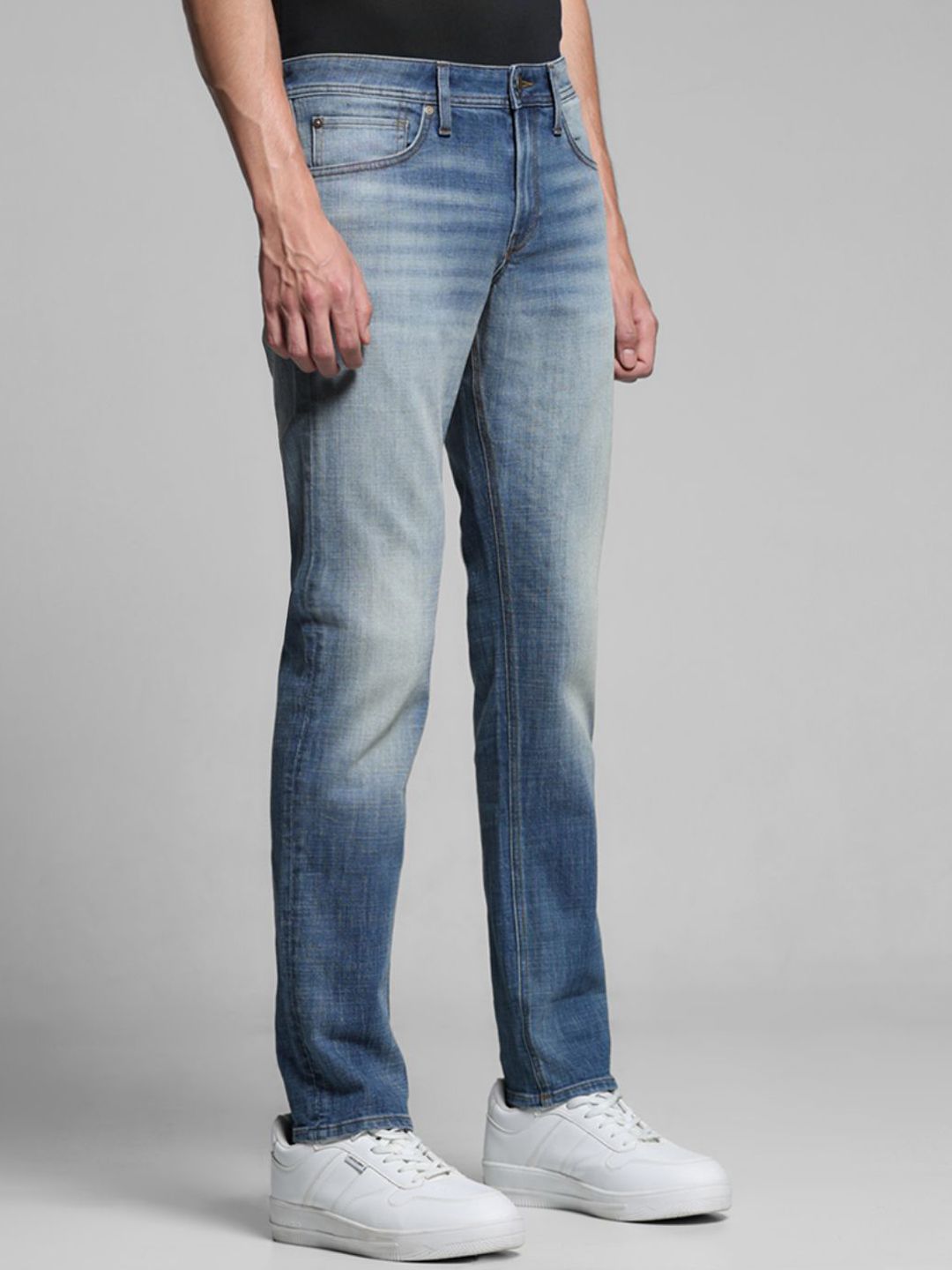 Slim Fit Low-Rise Heavy Fade Stretchable Jeans