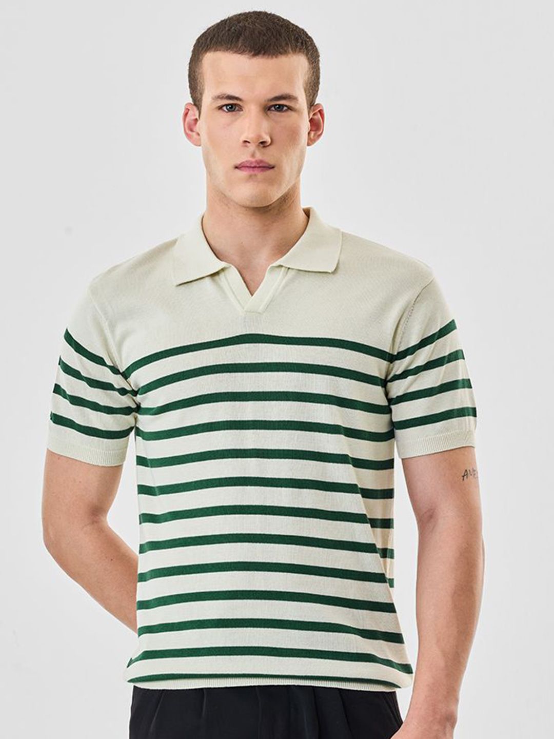 Snitch Men Striped Polo Collar Cotton T-shirt Offers & Cashback