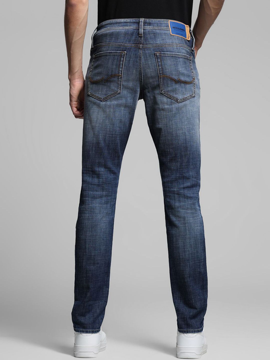 Slim Fit Low-Rise Light Fade Stretchable Jeans