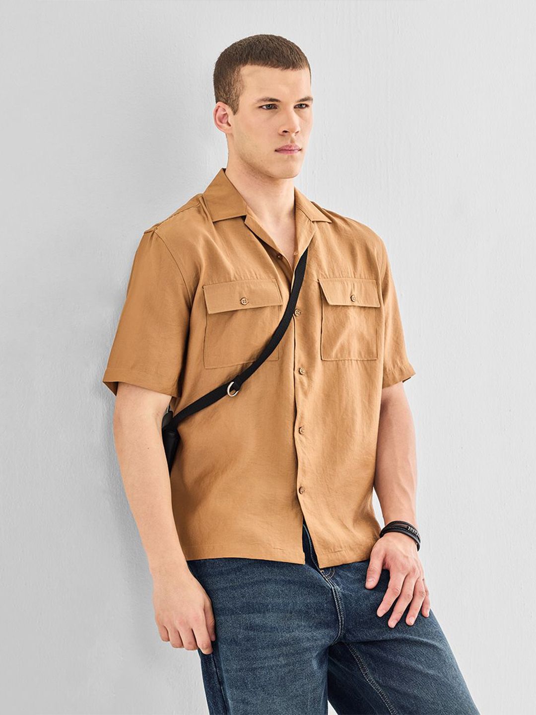 Snitch Men Boxy Regular Shirt