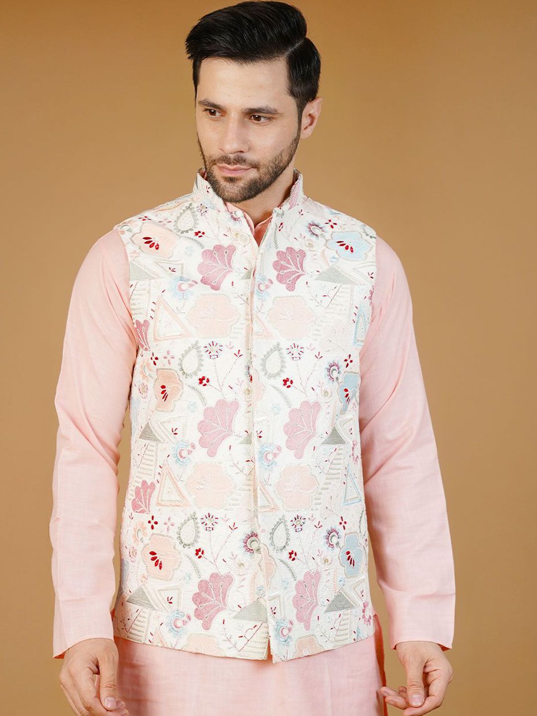 Wintage Men Embroidered Nehru Jacket