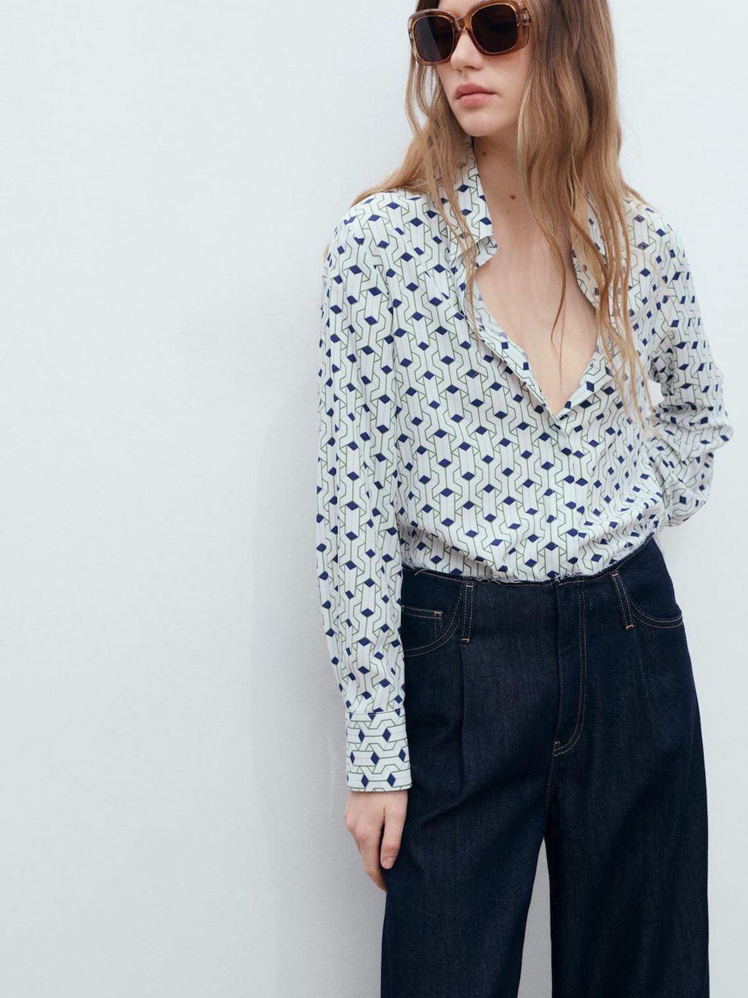 Geometric Printed Spread Collar Regular Fit Casual Shirt