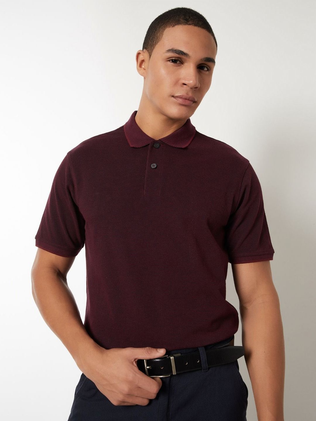 max Men Solid Polo Collar T-shirt