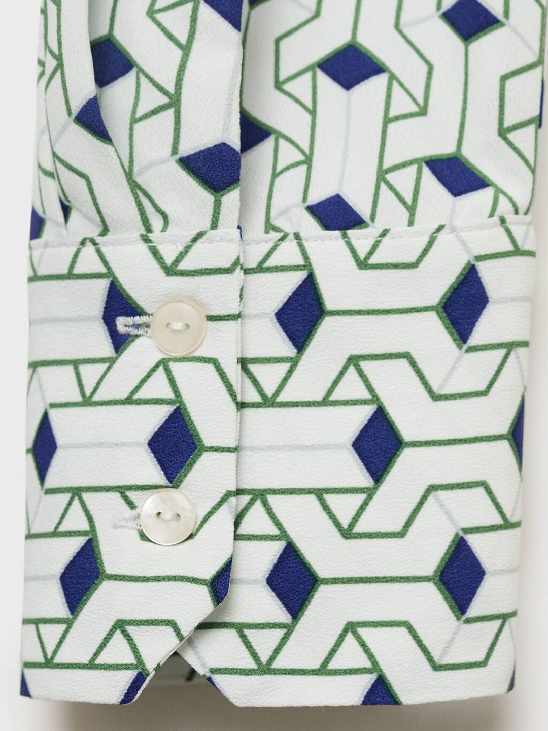 Geometric Printed Spread Collar Regular Fit Casual Shirt