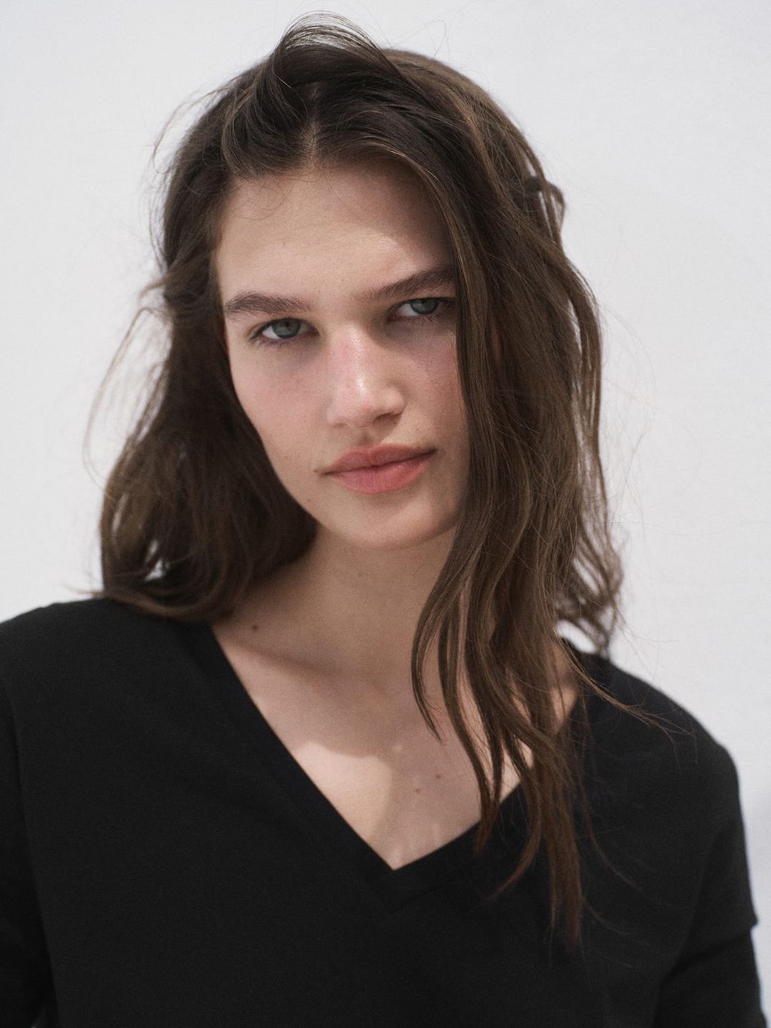 V-Neck Drop-Shoulder Sleeves Relaxed Pure Cotton T-shirt