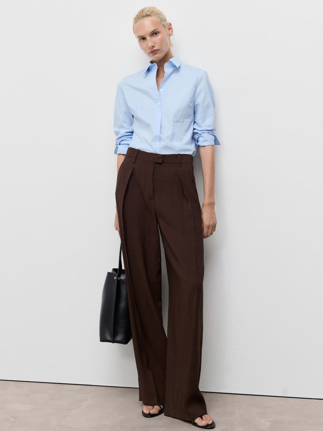 Spread Collar Semiformal Regular Fit Shirt