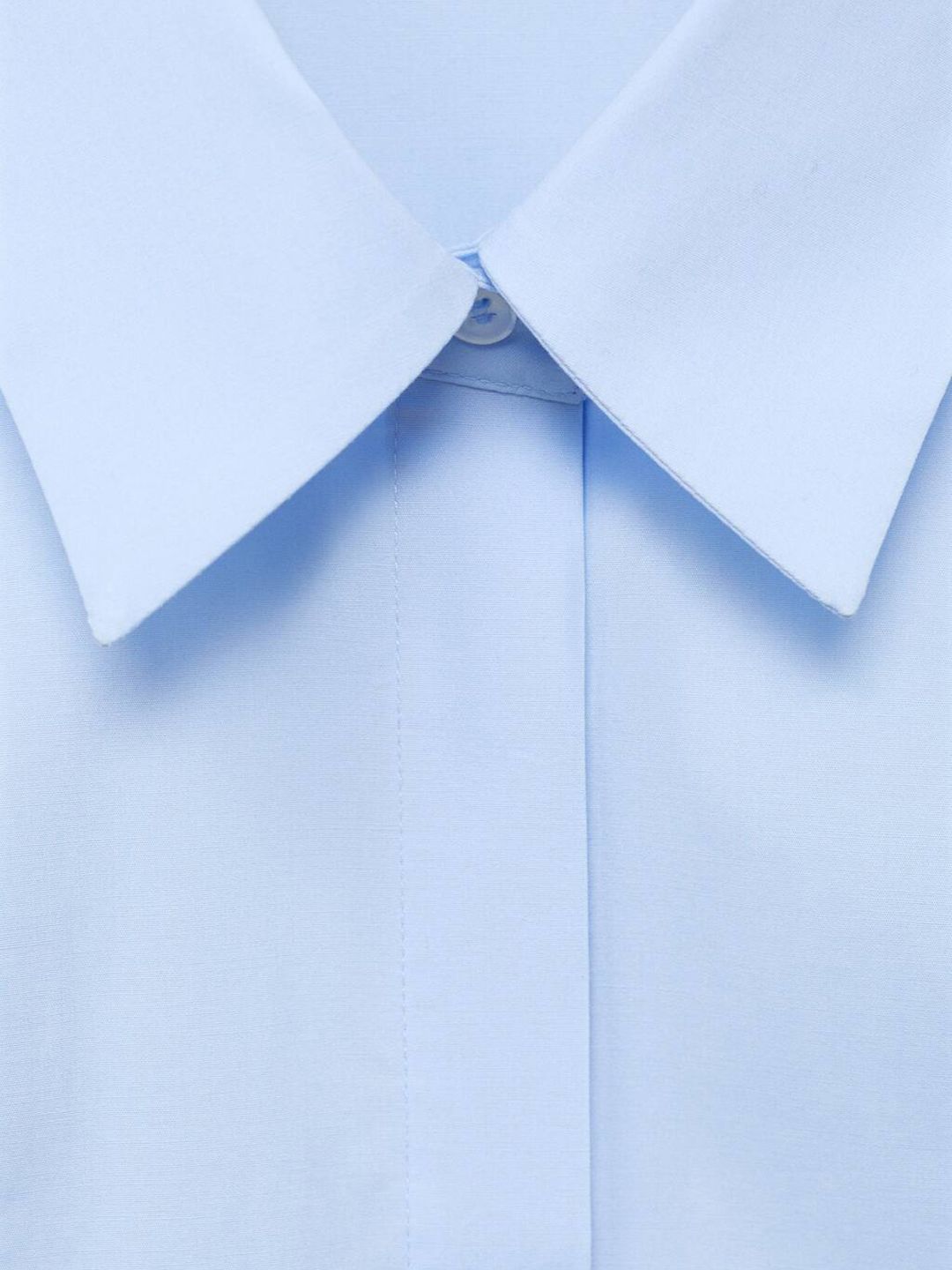 Spread Collar Semiformal Regular Fit Shirt