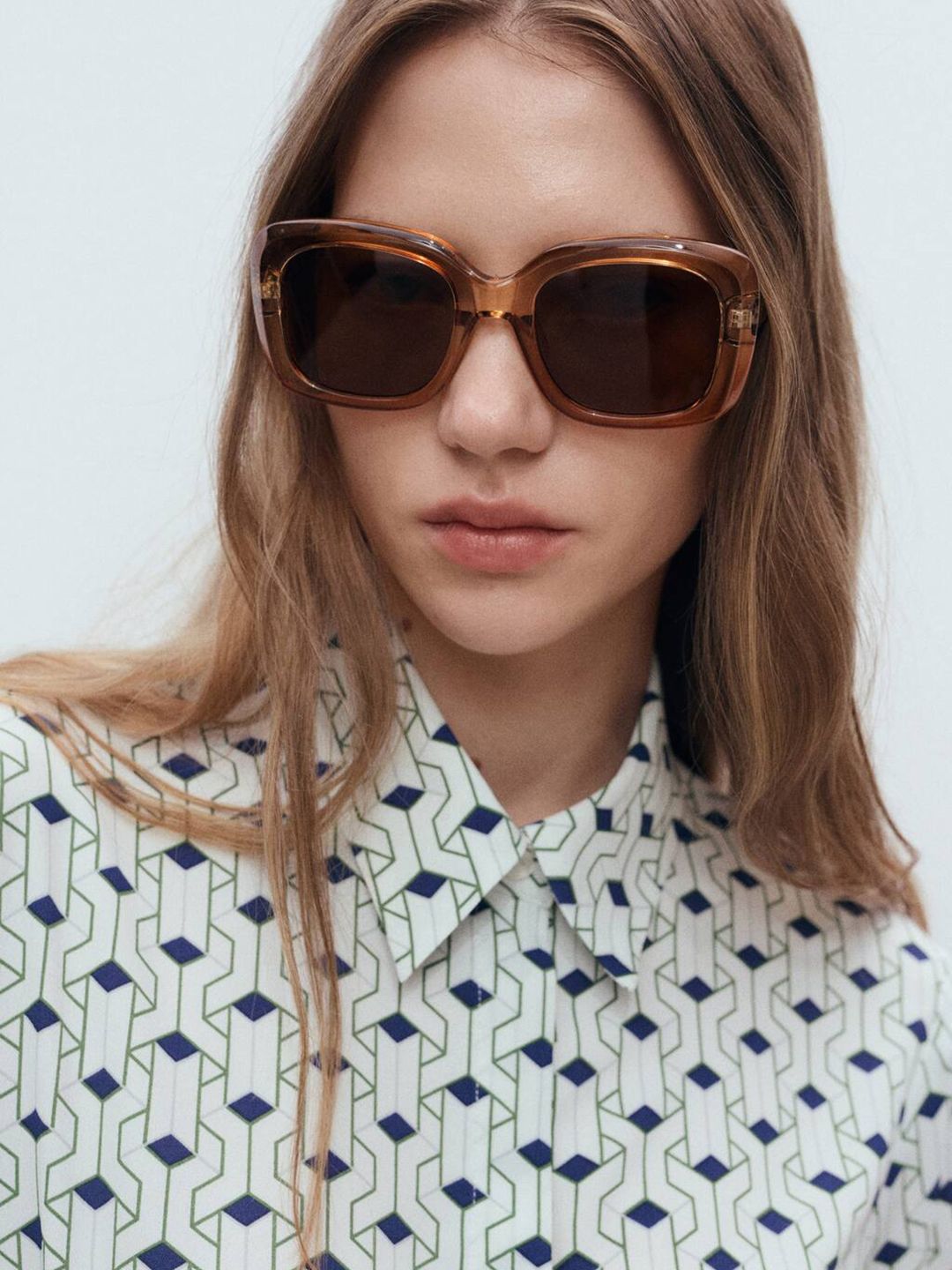 Geometric Printed Spread Collar Regular Fit Casual Shirt