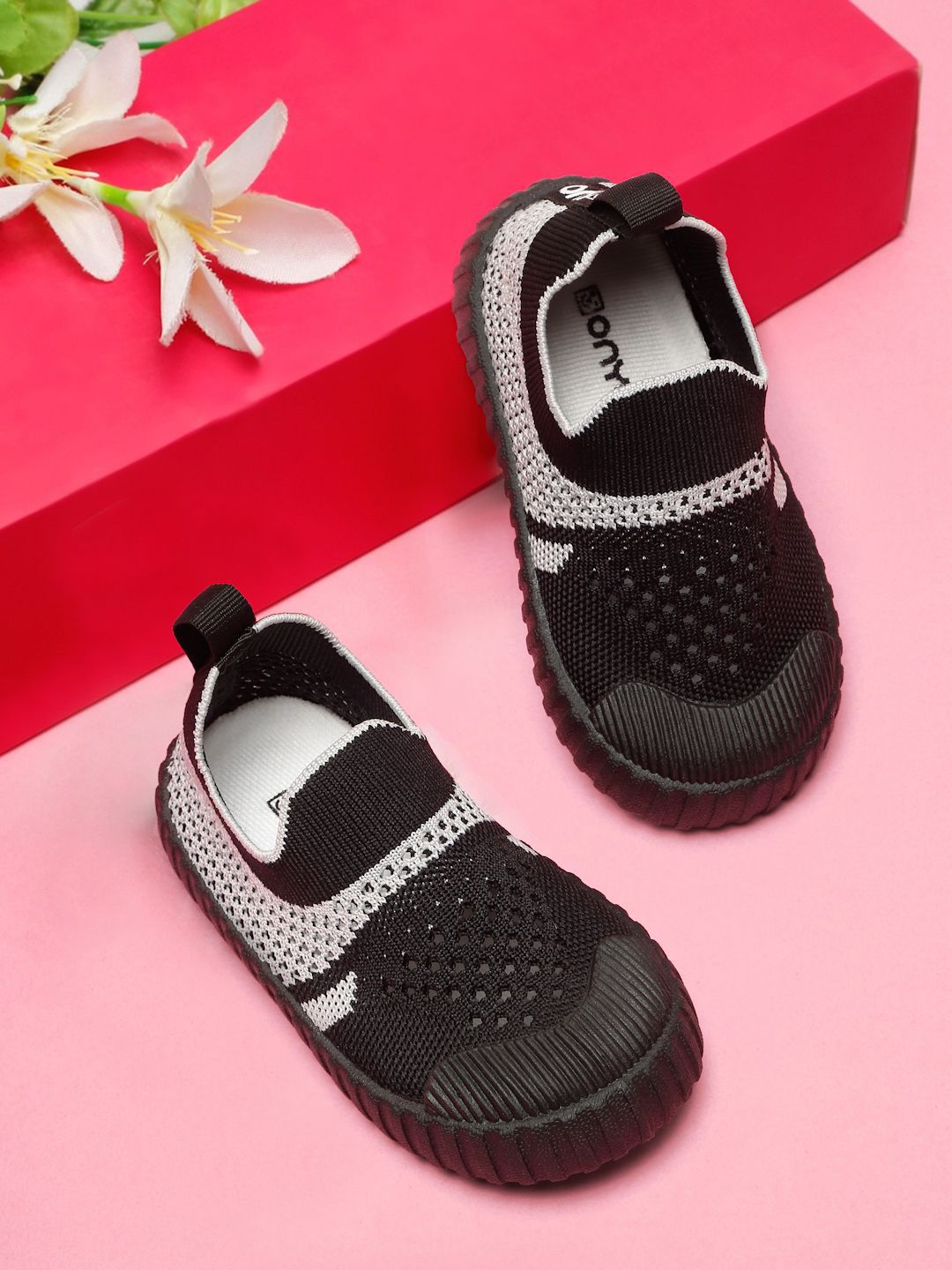 ONYC Kids Woven Design Slip-On Sneakers
