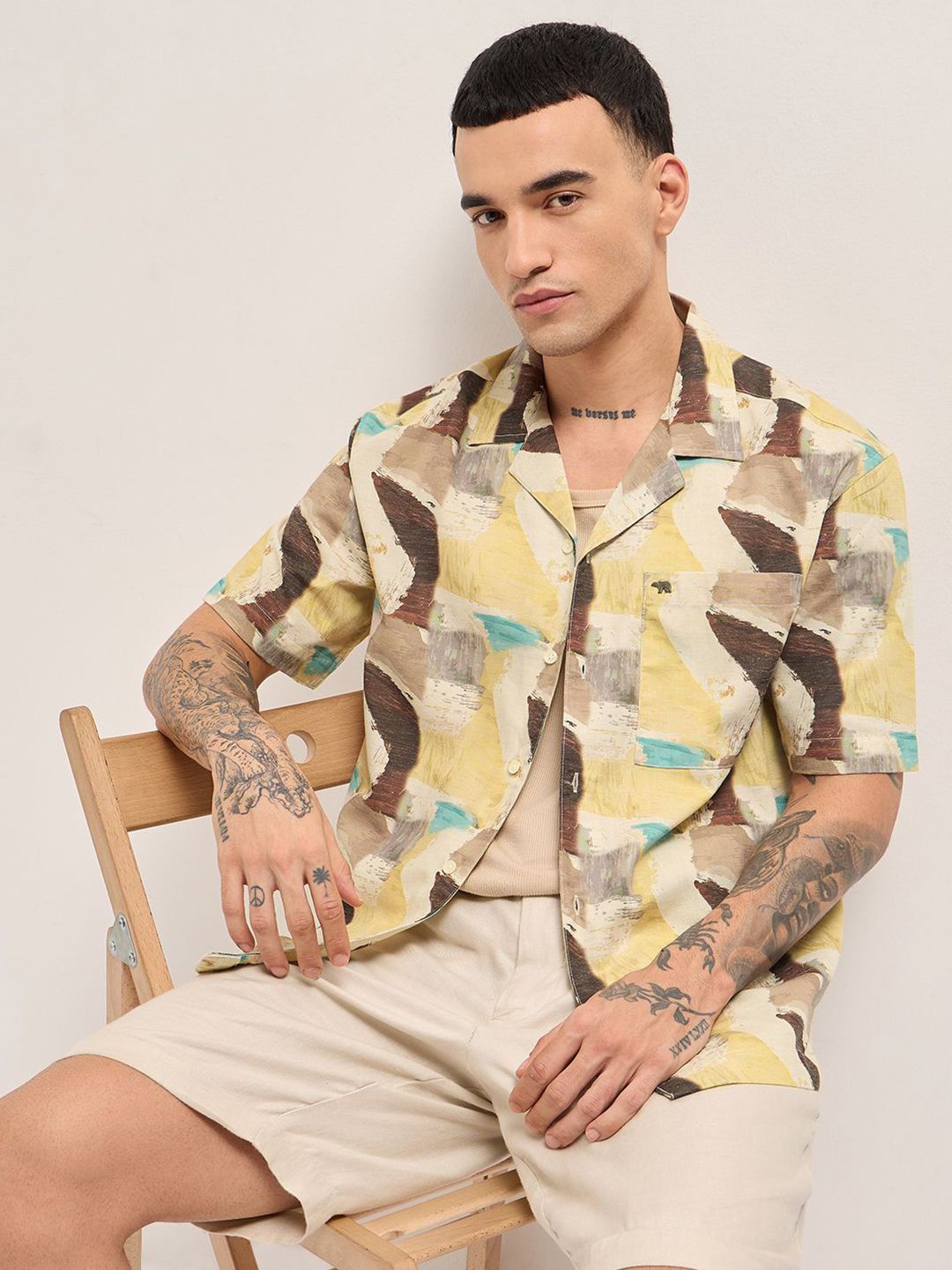 THE BEAR HOUSE Men Oversized Fit Abstract Printed Cuban Collar Casual Shirt