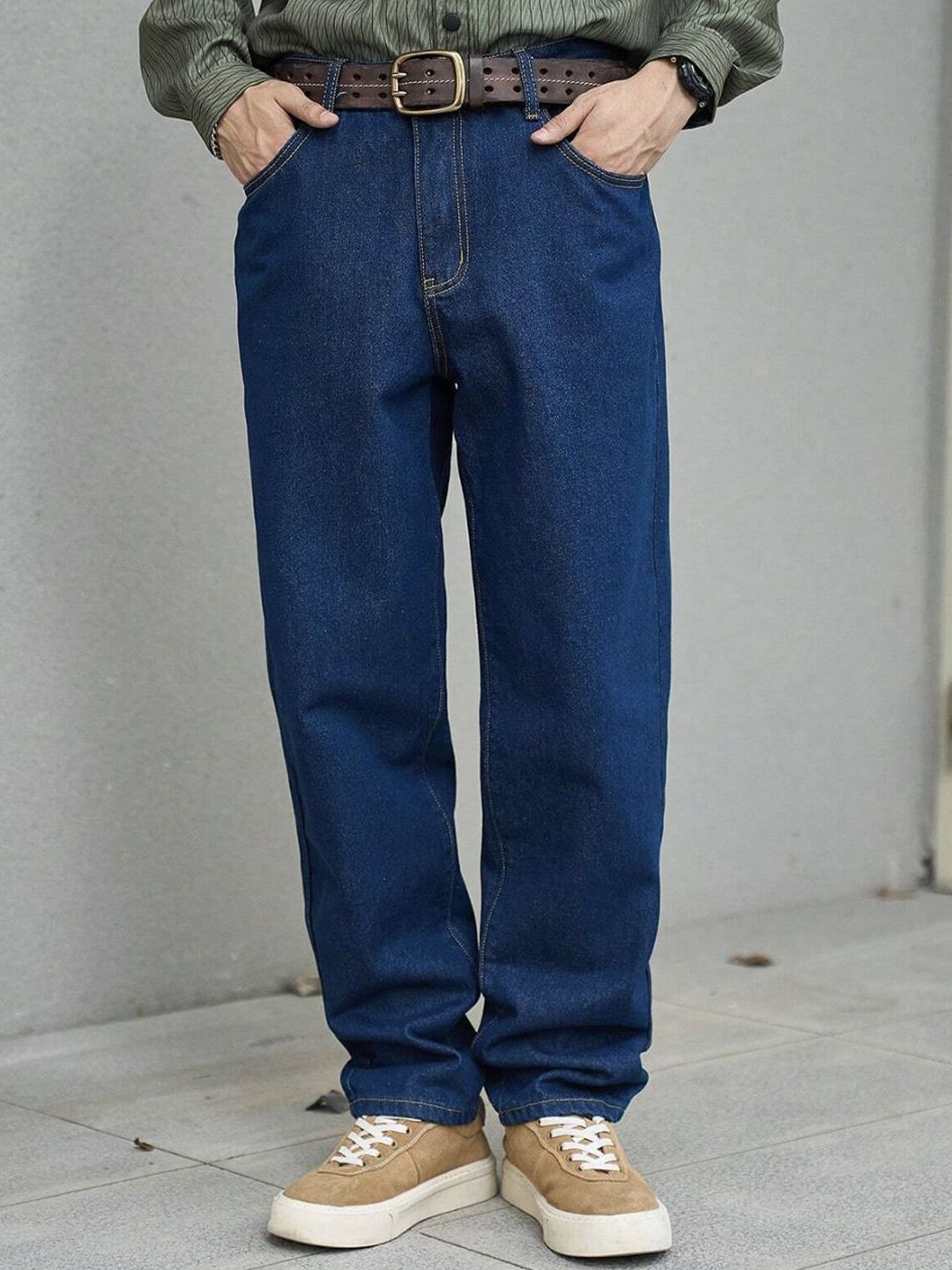 MASTERLY WEFT Men Straight Fit Mid-Rise Stretchable Jeans