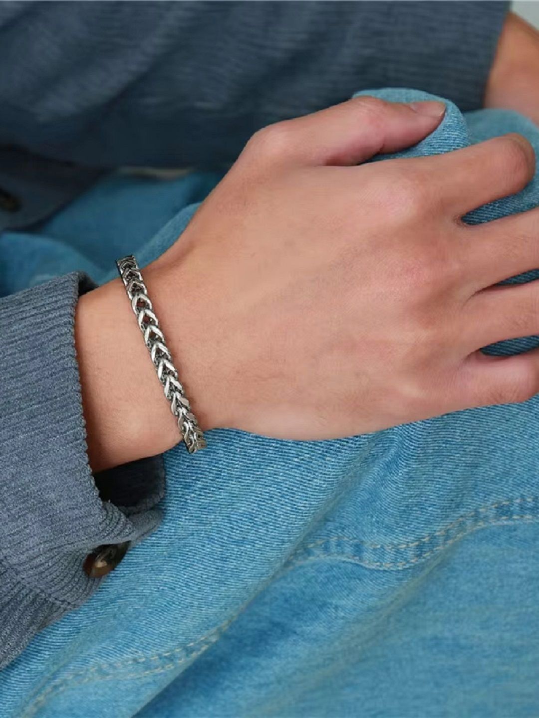 Newitin Unisex Silver-Plated Link Bracelet