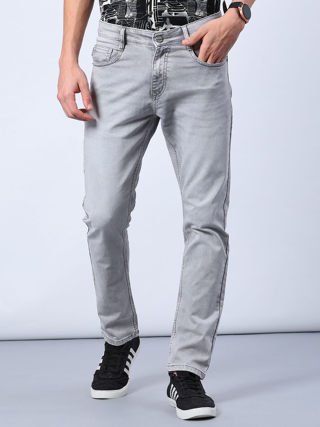 V-Mart Men Regular Fit Mid-Rise Light Fade Stretchable Jeans