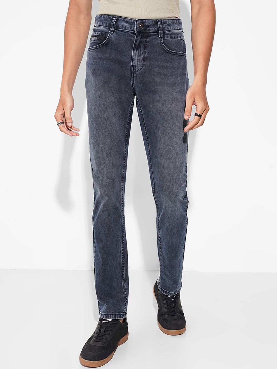 SF JEANS by Pantaloons Men Skinny Fit Mid-Rise Low Distress Light Fade Jeans