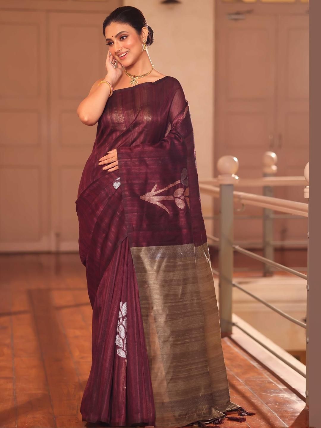HERE&NOW X Kavvya Woven Design Silk Cotton Saree With Blouse Piece