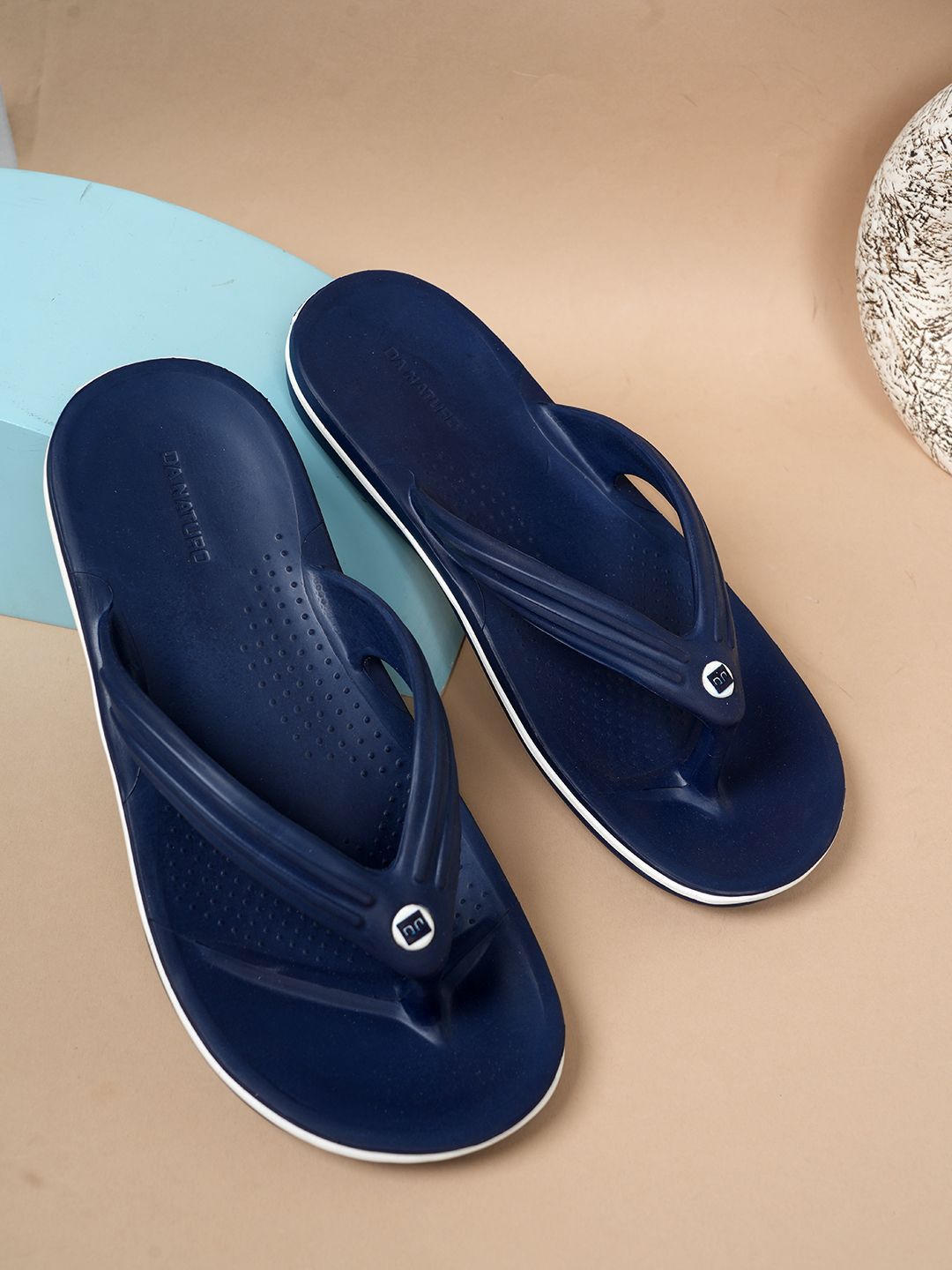 DA NATURO Cushioned Footbed Thong Flip-Flops