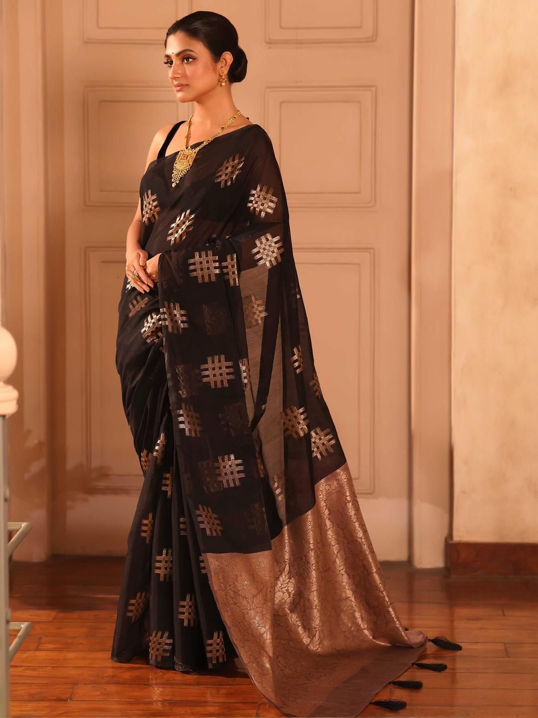 HERE&NOW X Kavvya Geometric Embroidered Silk Cotton Saree