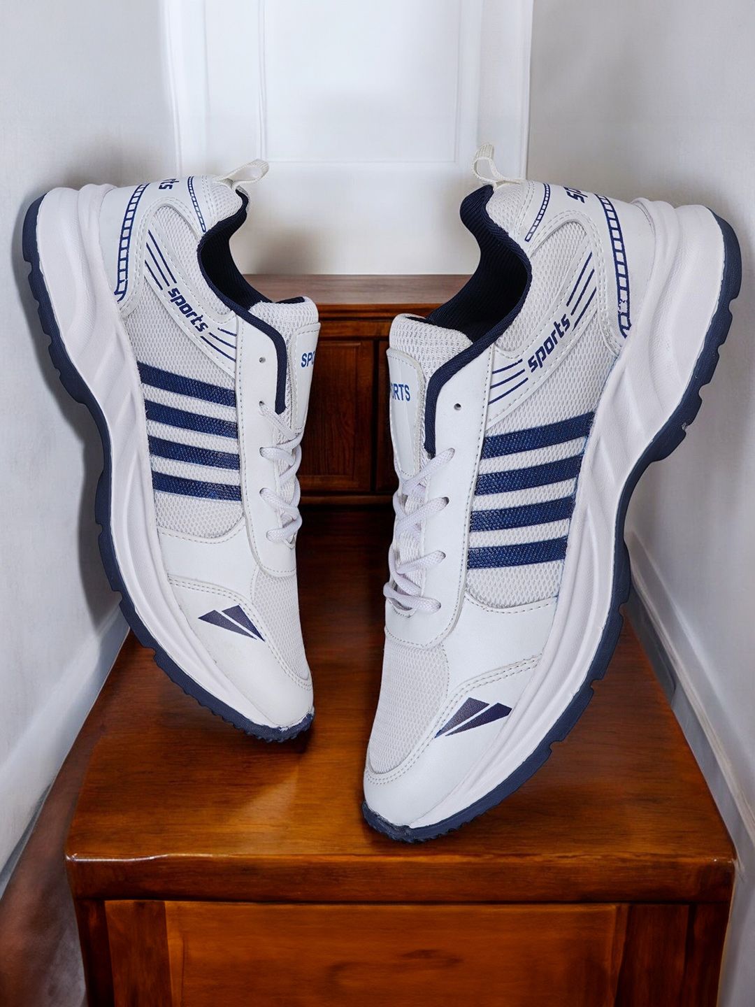 Spotwalk Men Striped Round Toe Lace-Ups Running Shoes