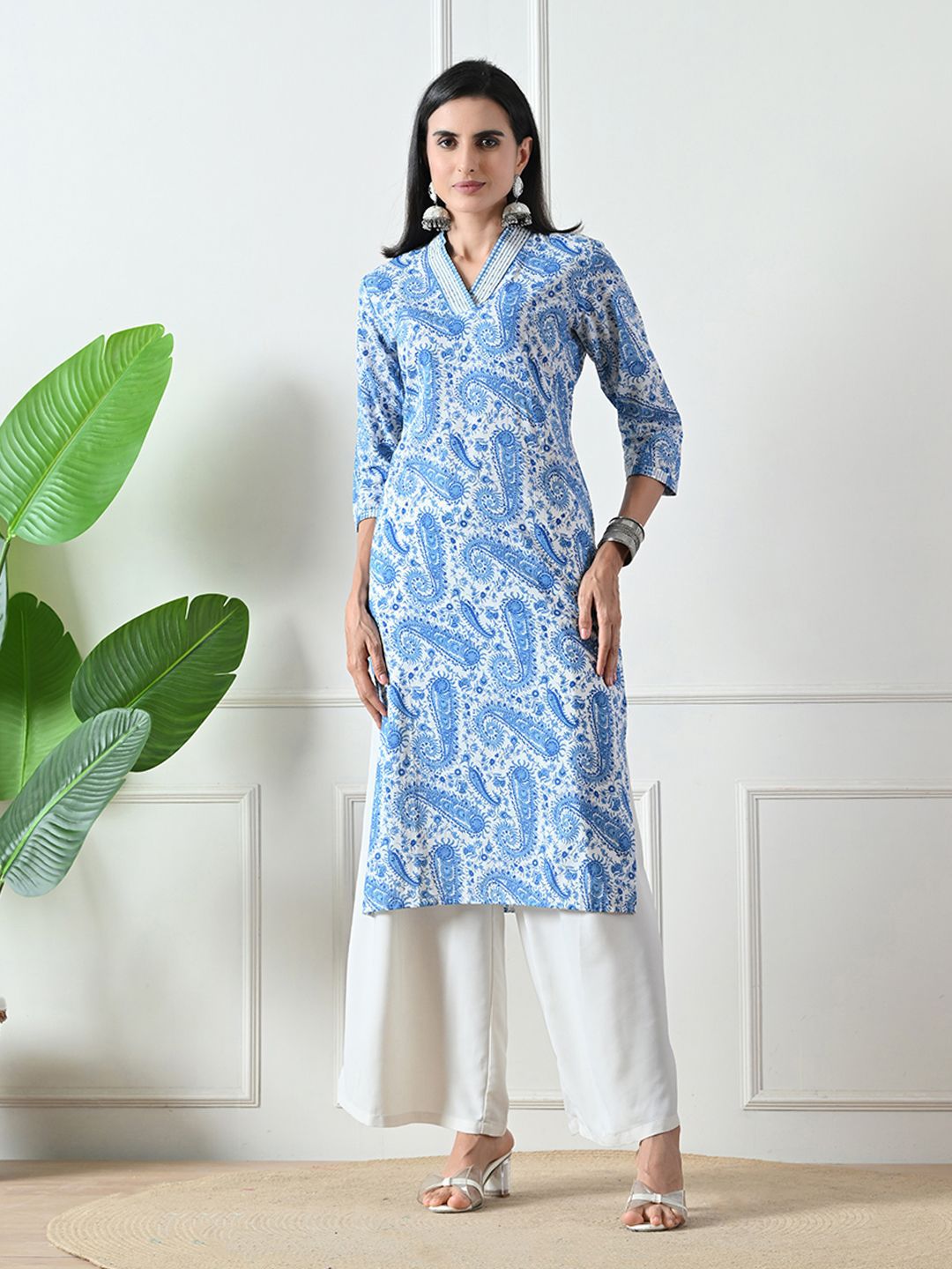 Lavantika Women Paisley Printed Sequinned Cotton Kurta