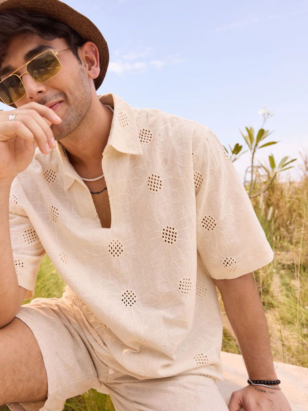 VASTRADO VASTRADO Men Classic Fit Floral Printed Spread Collar Cotton Casual Shirt