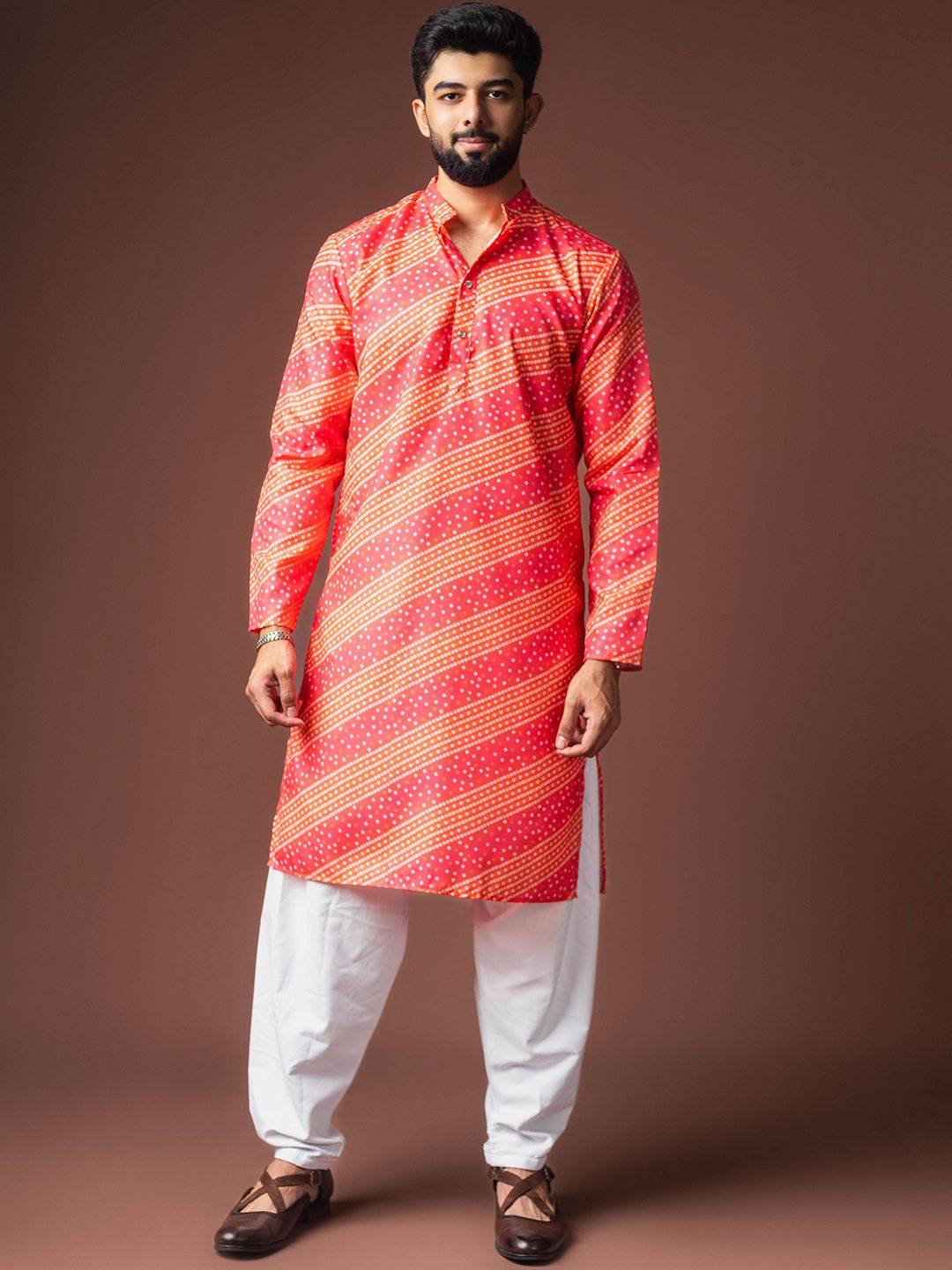 Rawayi Striped Mandarin Collar Thread Work Linen Straight Kurta