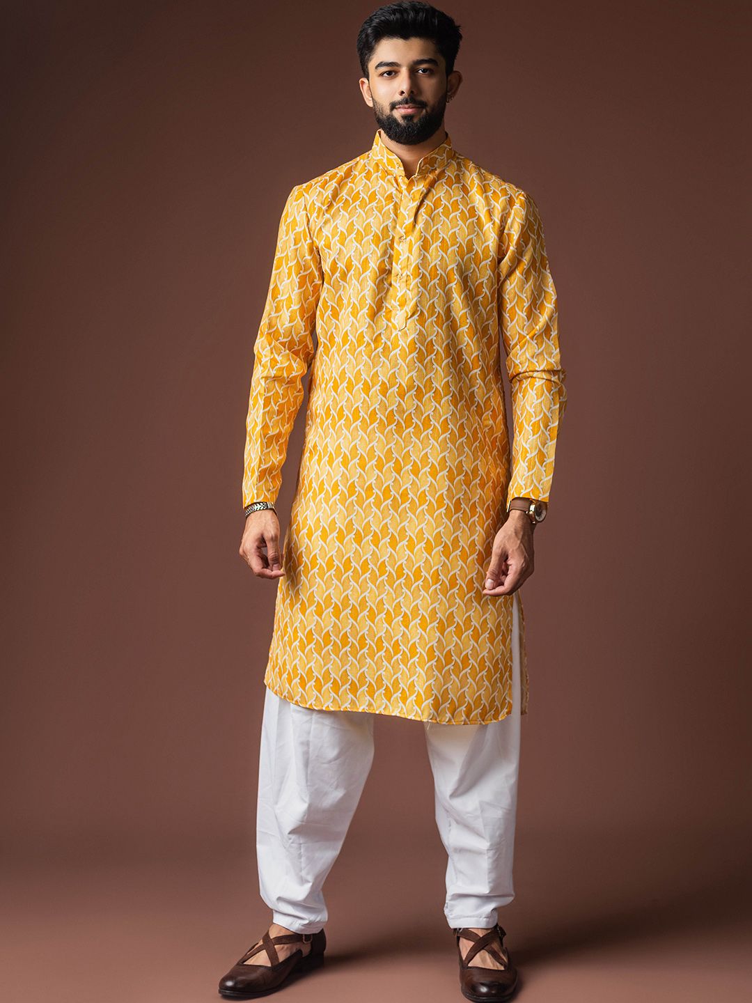 Rawayi Men Ethnic Motifs Printed Festive Linen Straight Kurta