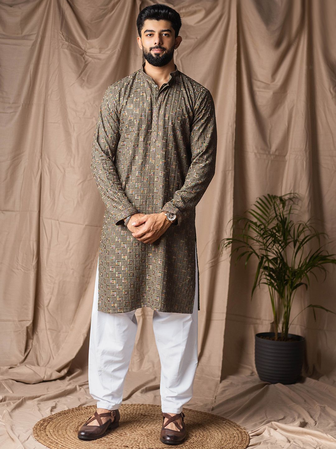 Rawayi Men Geometric Printed Festive Straight Kurta