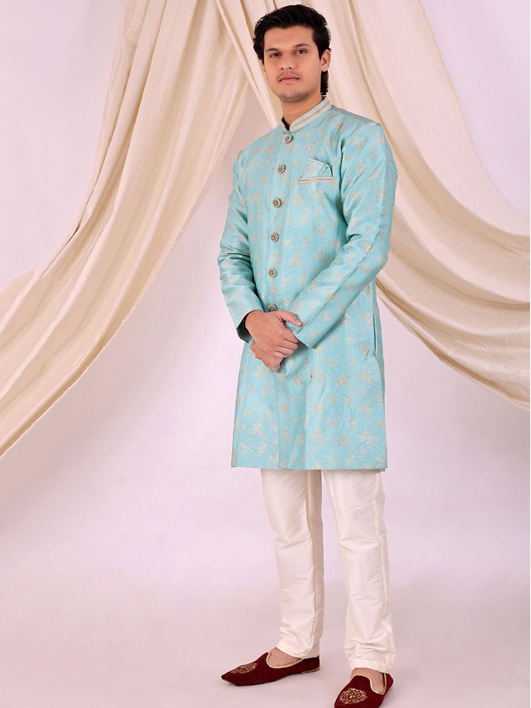 Desibutik Men Printed Mandarin Collar Neck Sherwani Set