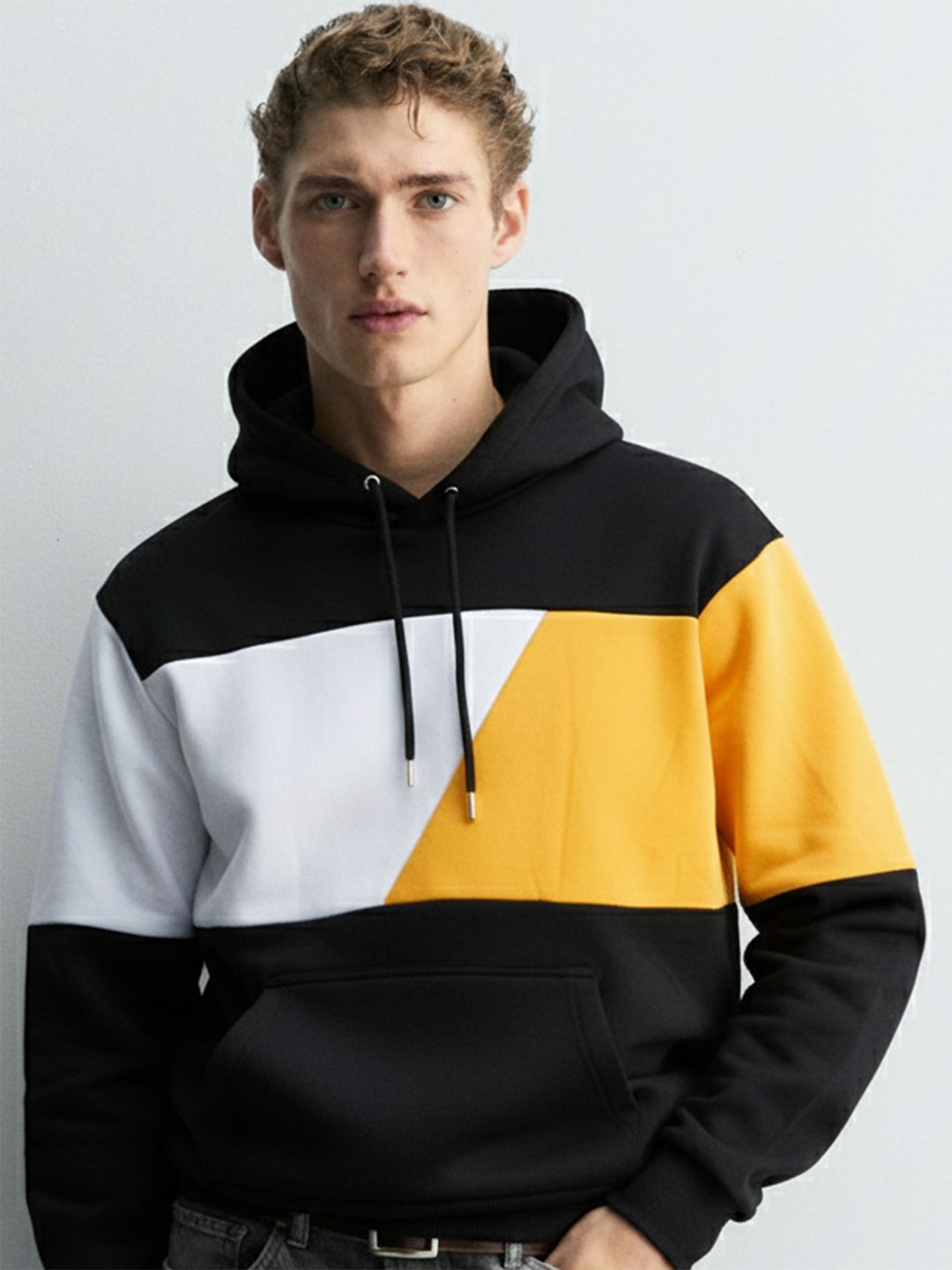 HIGHLANDER Men Black & Yellow Colourblocked Hooded Sweatshirt