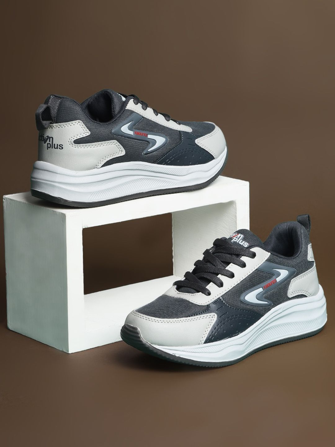 Action Men Running Non-Marking Shoes