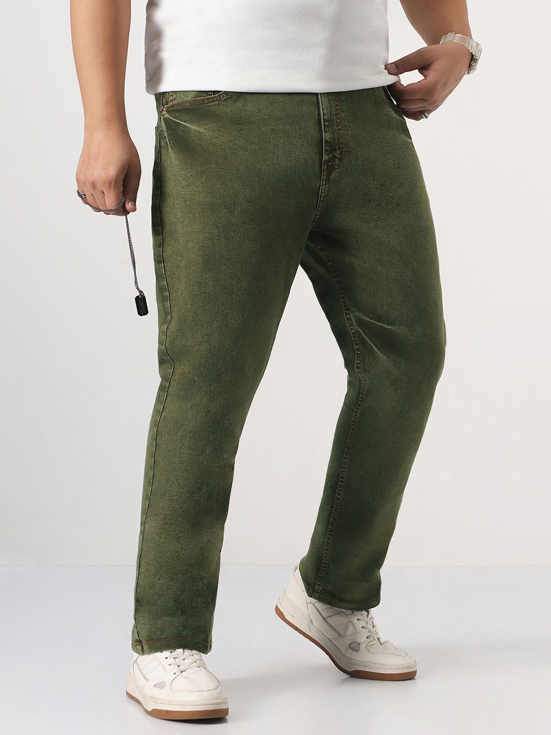 Urbano Plus Men Straight Fit Mid-Rise Heavy Fade Stretchable Washed Jeans