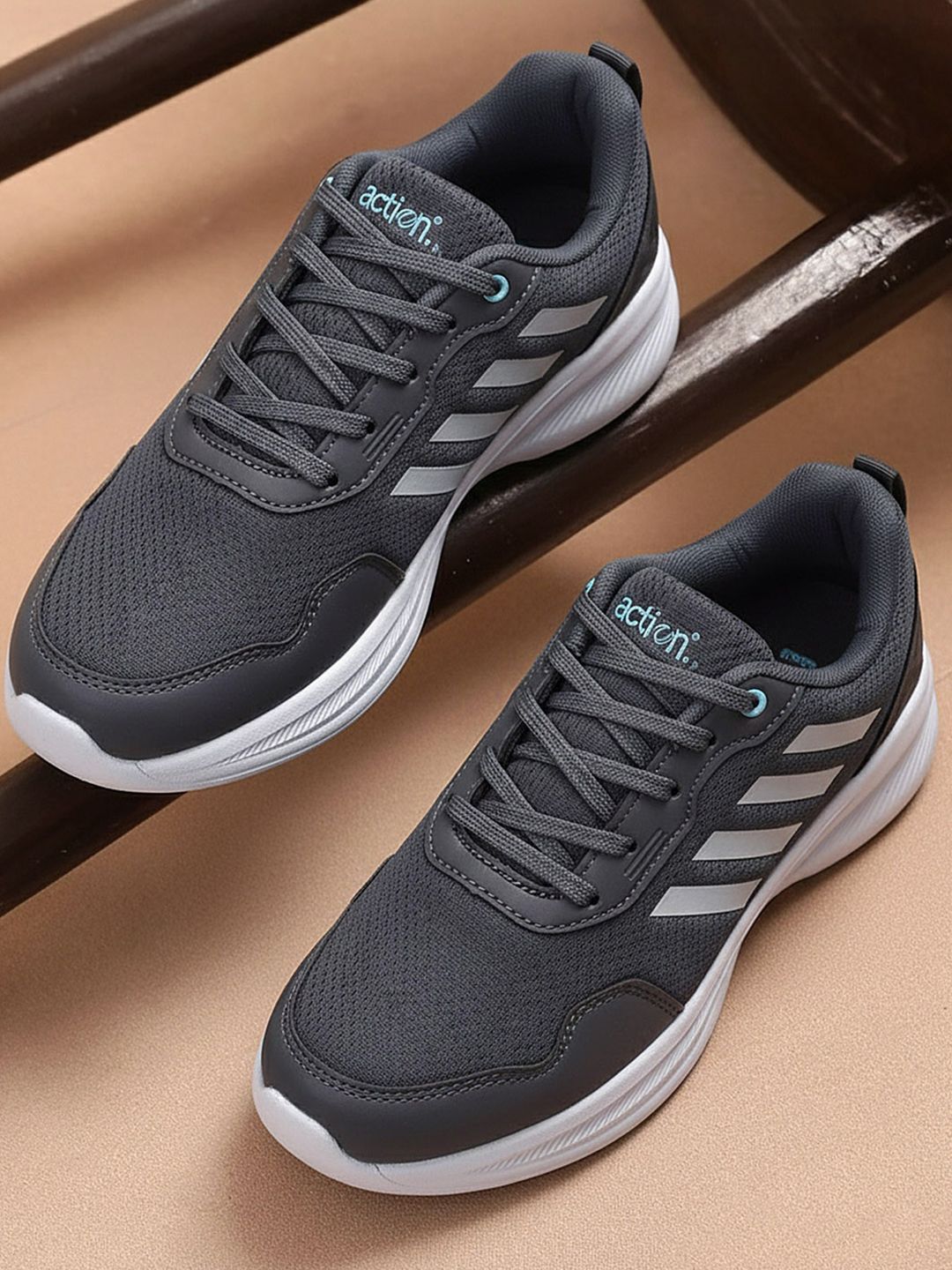 Action EVA Flotter Men Mesh Running Non-Marking Shoes