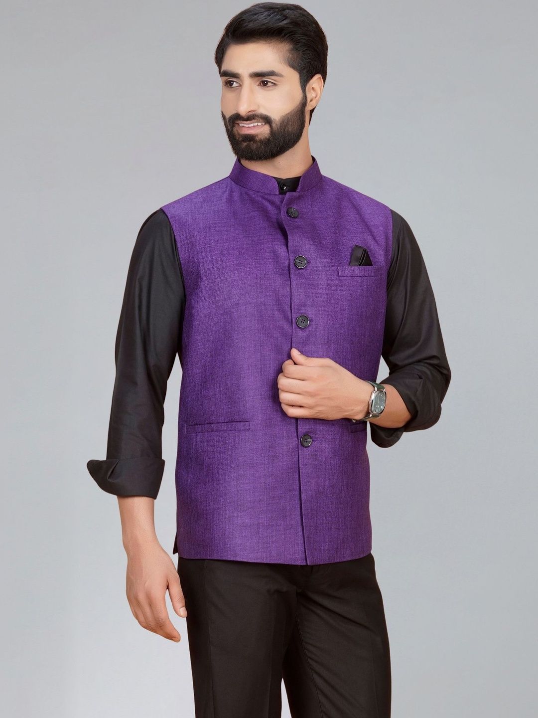 Abhimaan Sleeveless Nehru Jacket