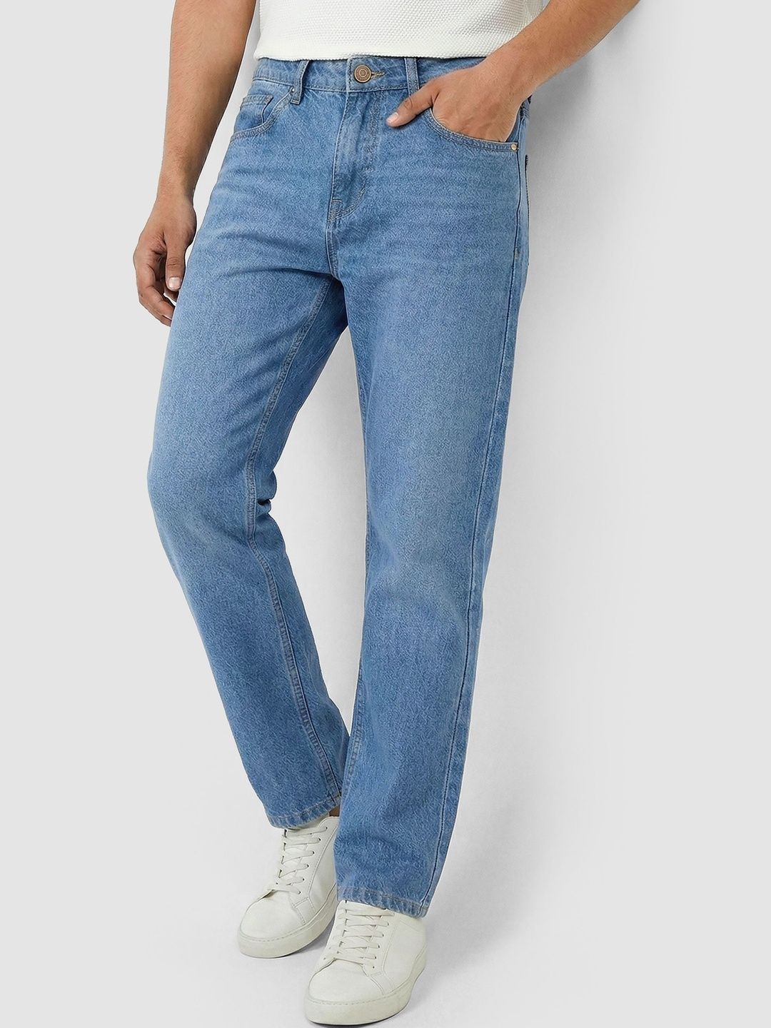Beyoung Men Regular Fit Mid-Rise Light Fade Jeans