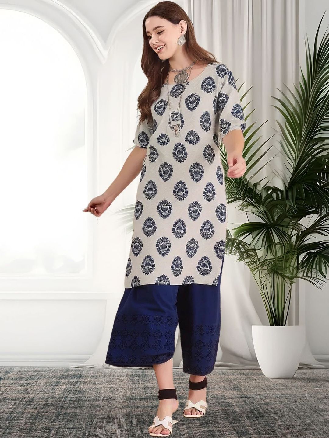 popmantra Women Ethnic Motifs Printed Crepe Kurta