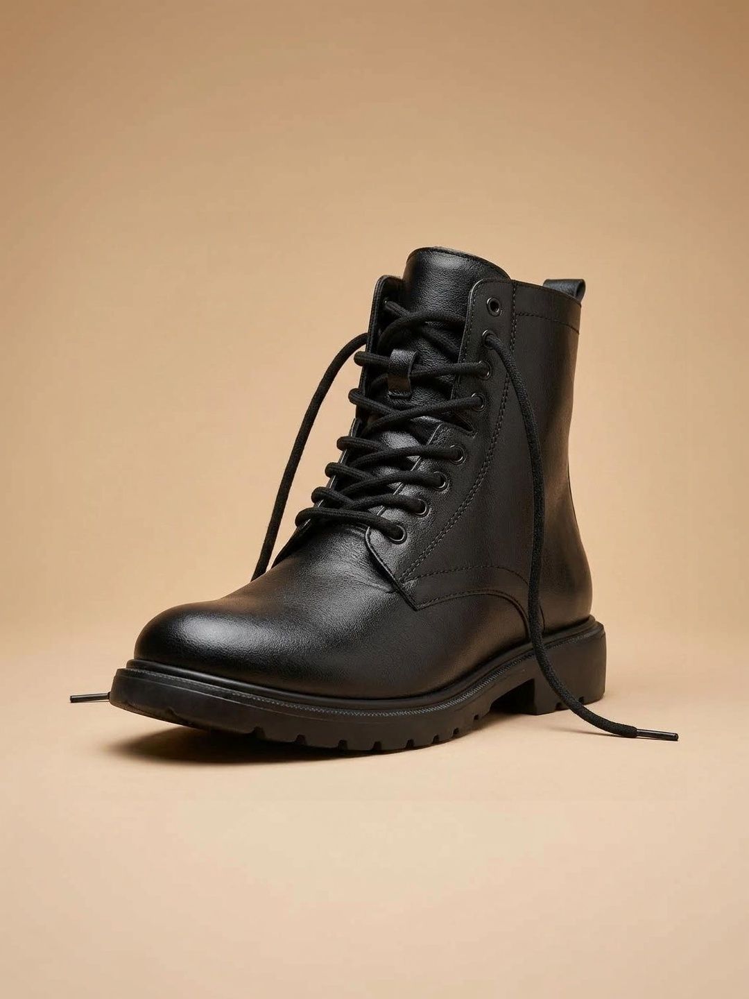 Buy Big Fox Men Ankle Length Hiking Lace-Ups Boots - Boots for Men