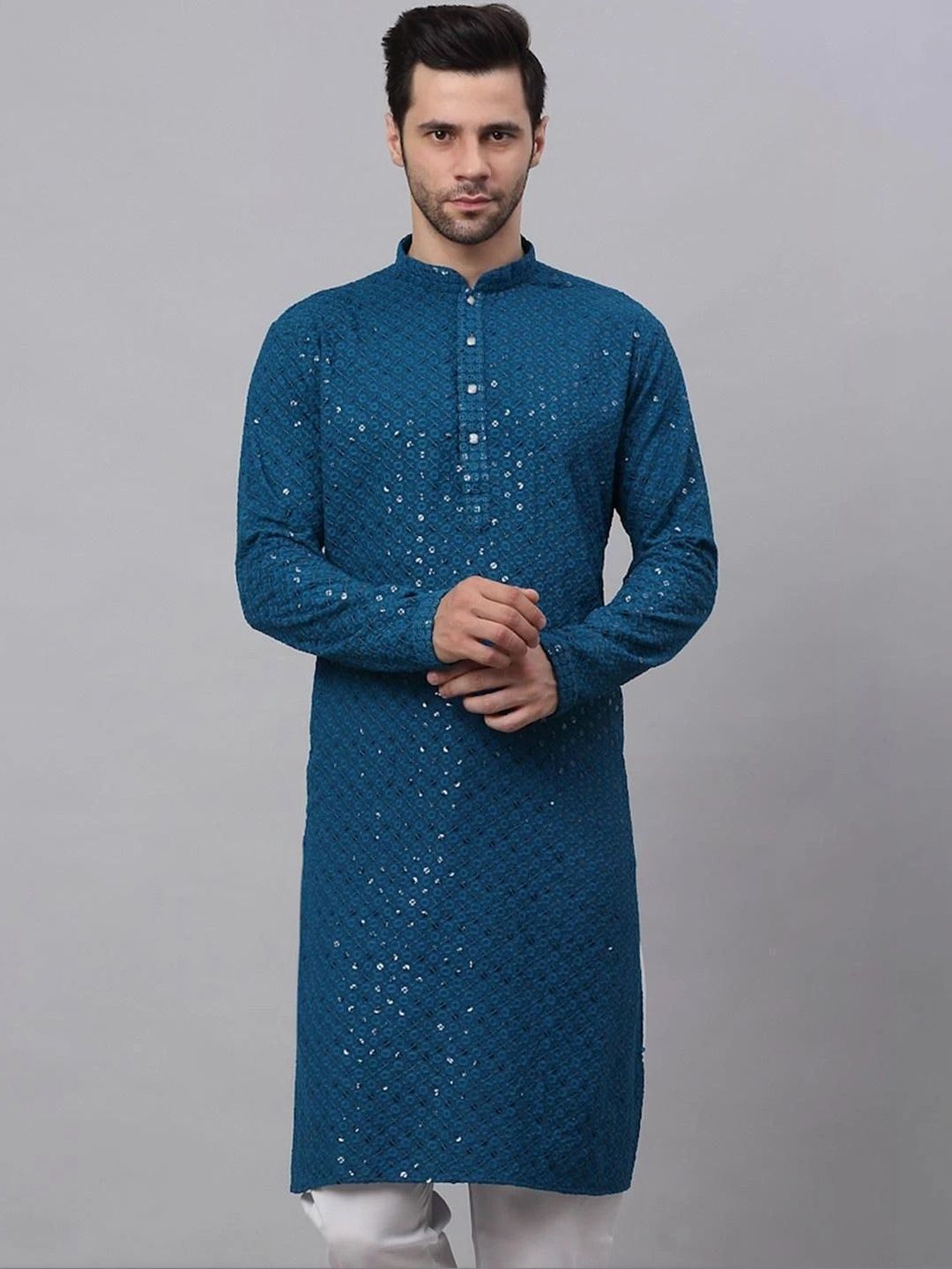 TARUNCOLLECTION Men Geometric Embroidered Flared Sleeves Thread Work Handloom Kurta
