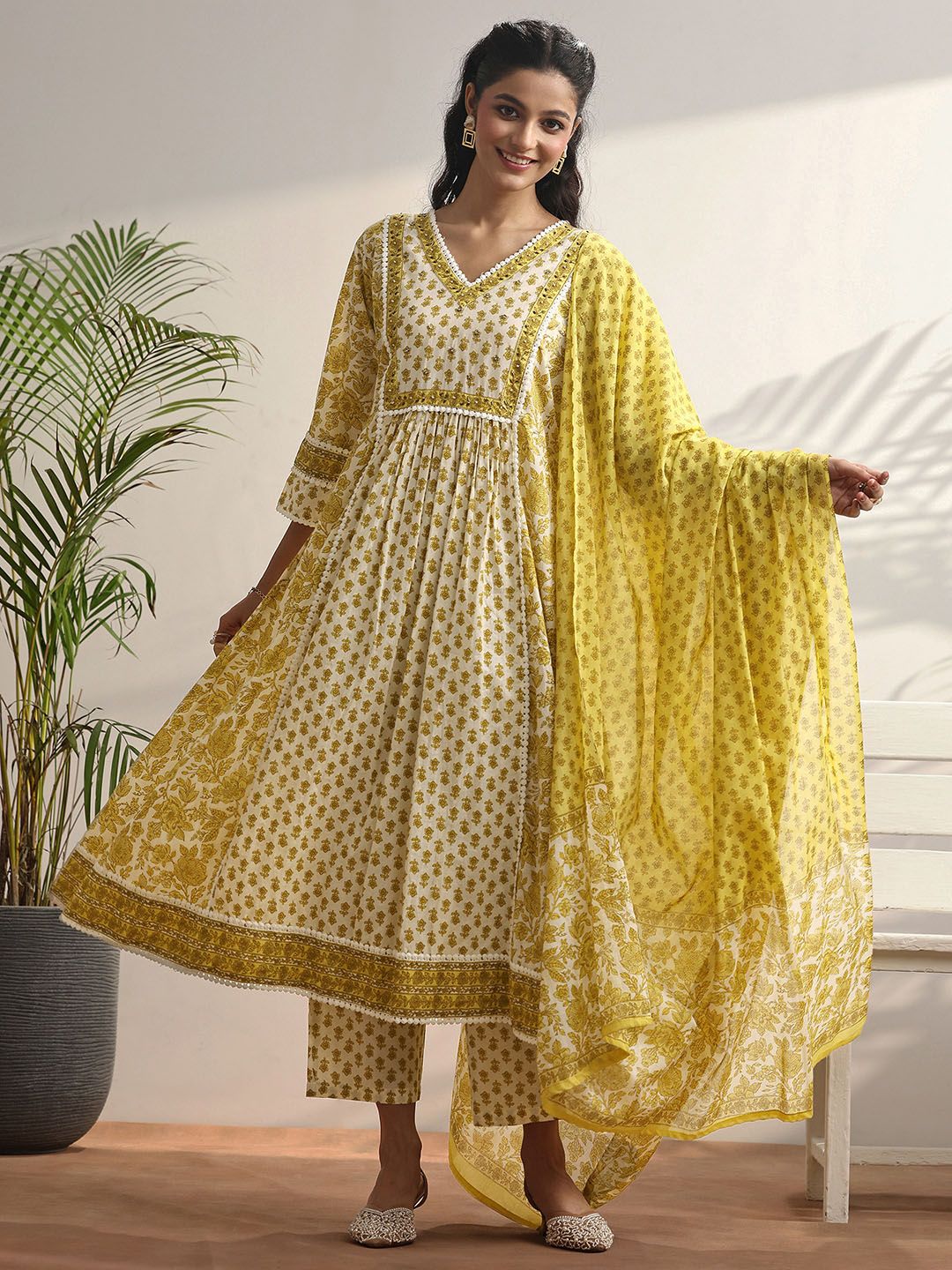 Libas Libas Women Ethnic Motifs Printed Panelled Thread Work Kurta with Trousers & With Dupatta