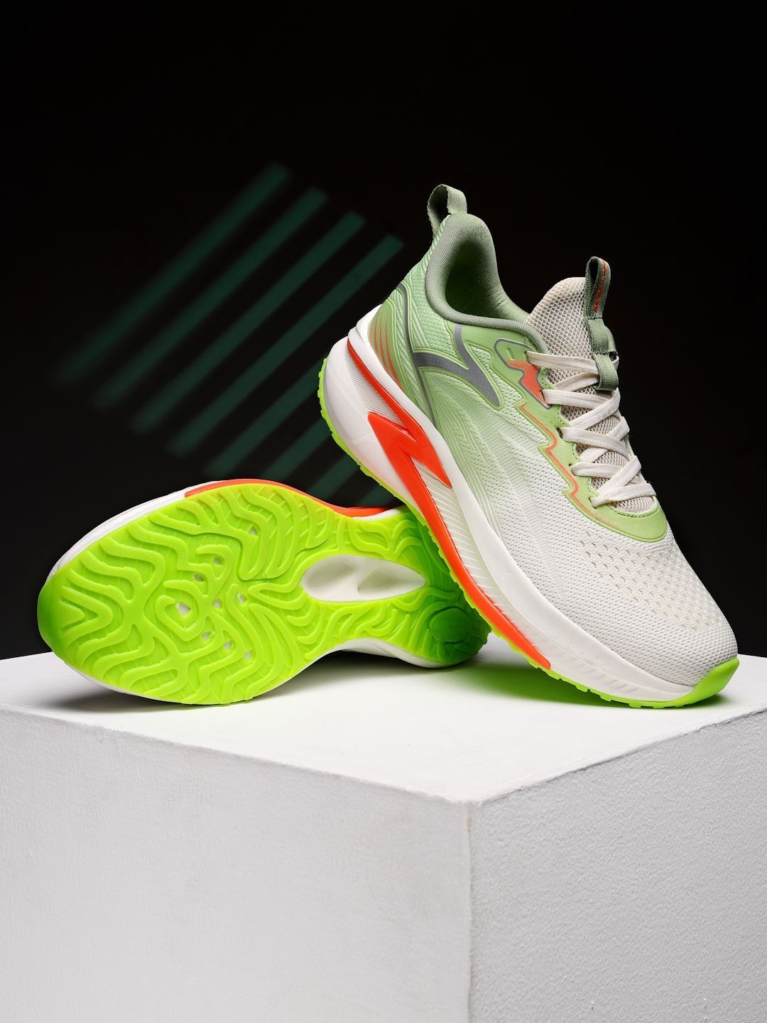 Action Men Mesh Running Non-Marking Shoes