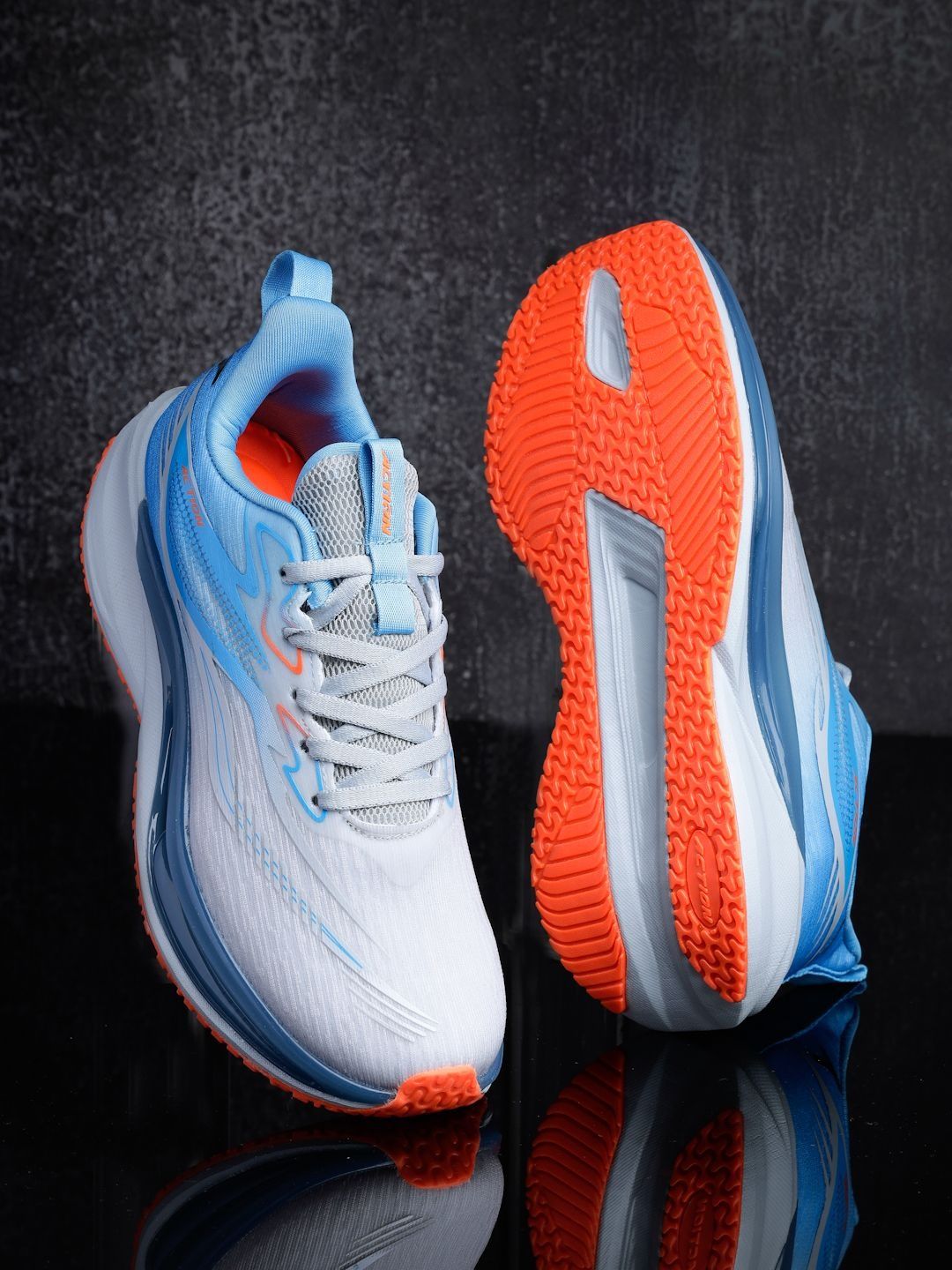 Action Men Mesh Running Non-Marking Shoes