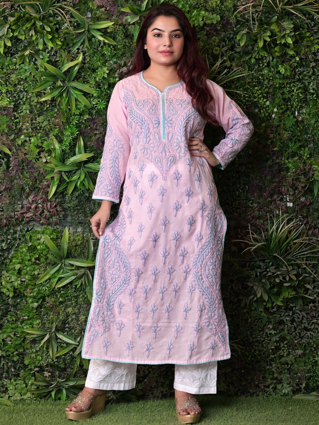 CHIKIRPOLO Ethnic Motifs Embroidered V-Neck Thread Work Pure Cotton Thread Work Kurti
