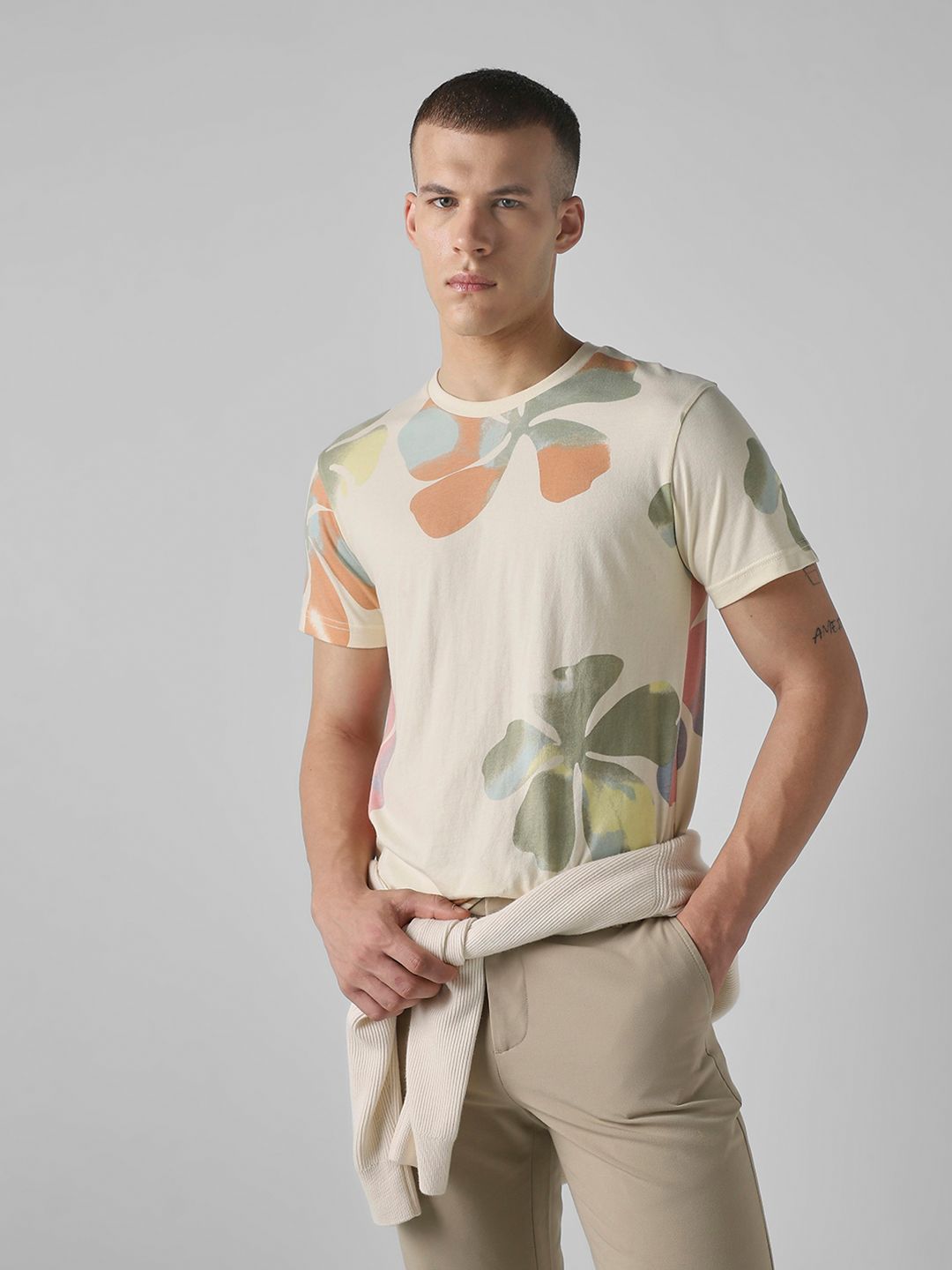 Mufti Men Floral Printed Round Neck Cotton Slim Fit T-shirt