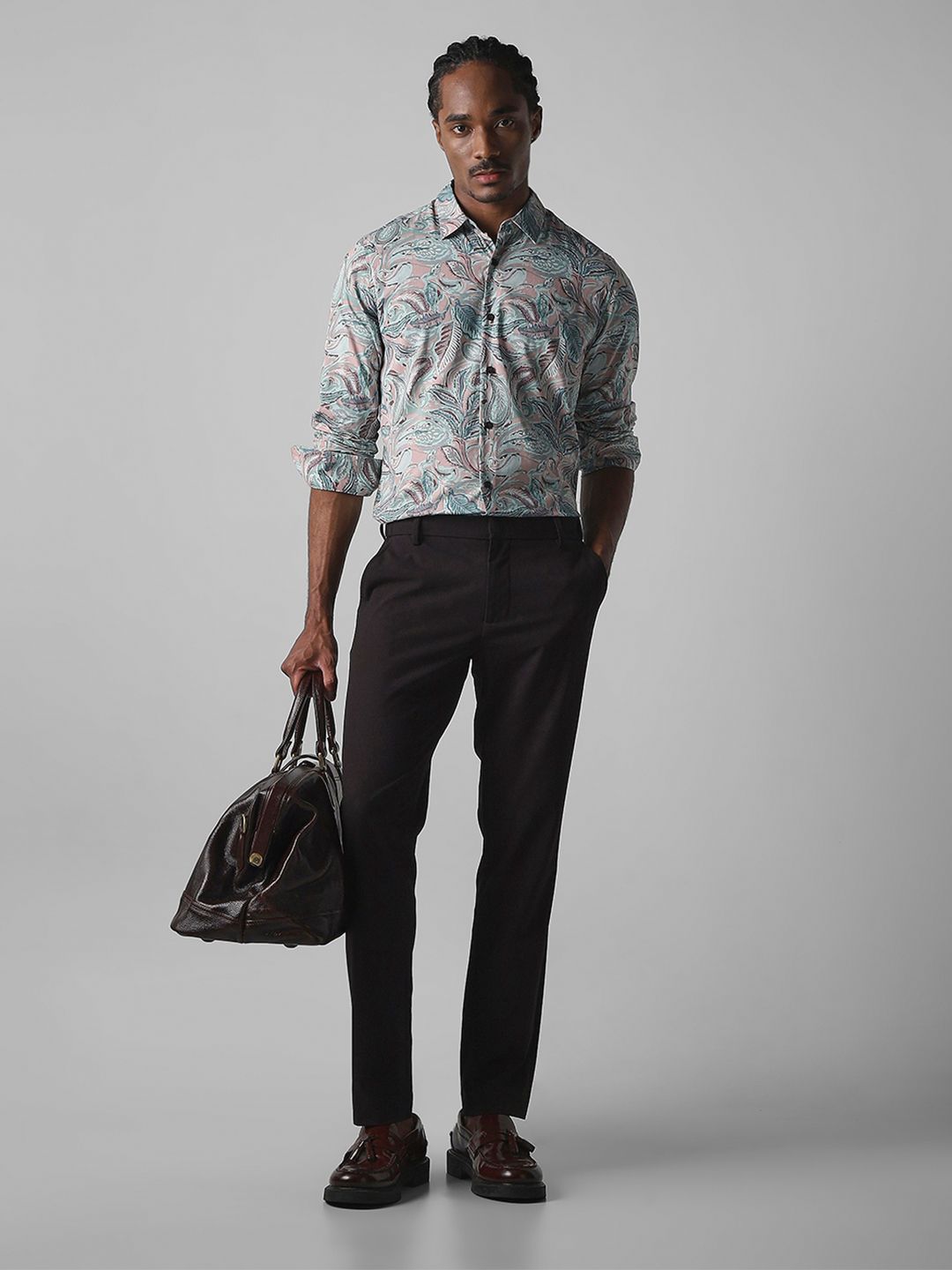 Mufti Mufti Men Slim Fit Spread Collar Floral Printed Cotton Casual Shirt
