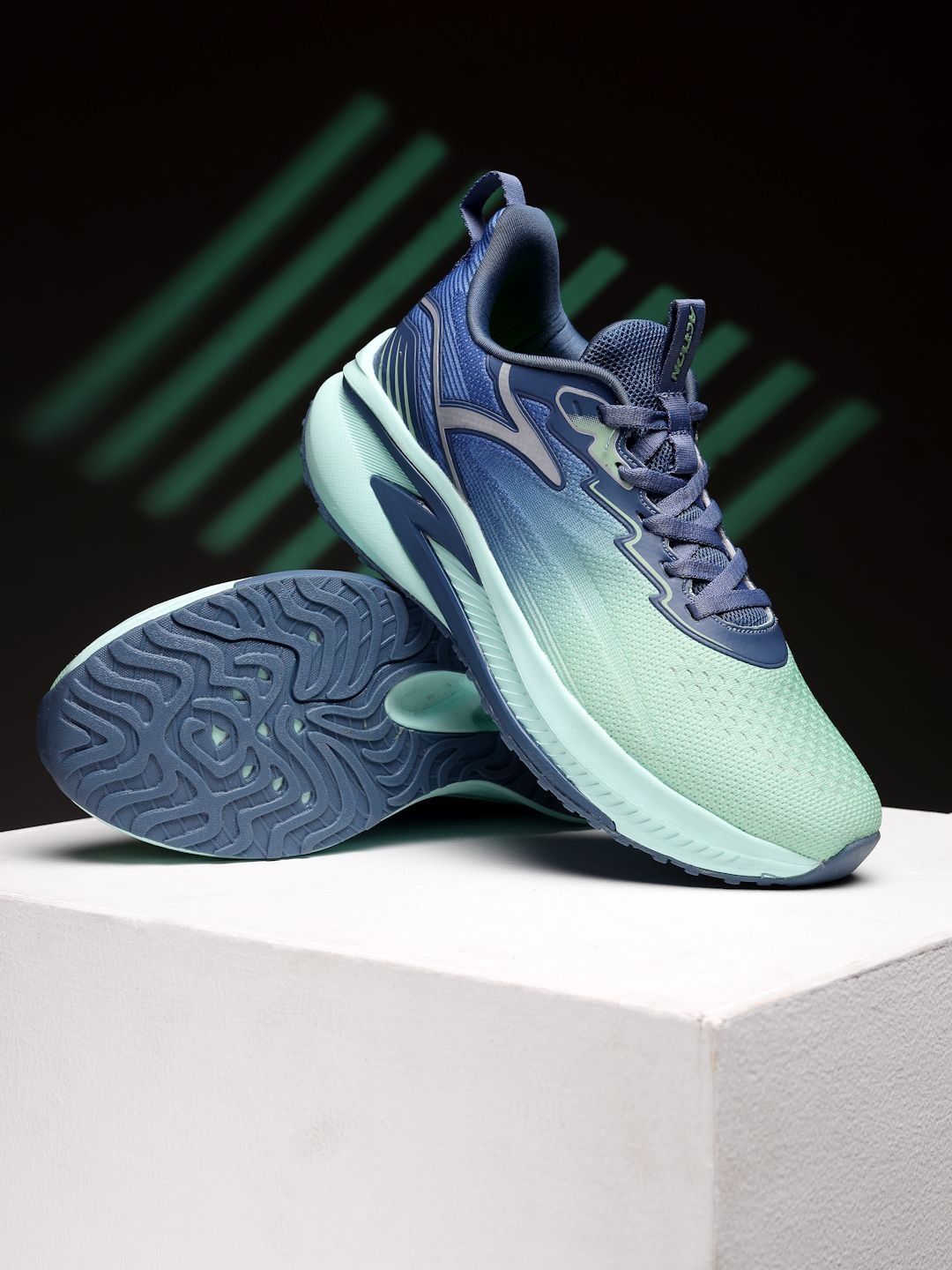 Action Men Mesh Running Non-Marking Shoes