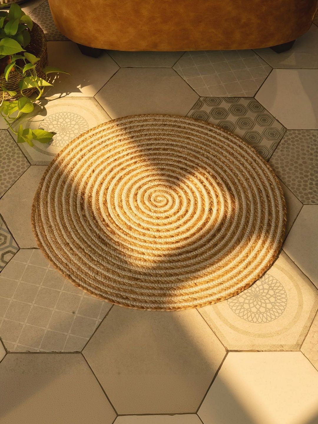 prettykrafts Brown & Beige Anti-Slip Eco-Friendly Round Doormat