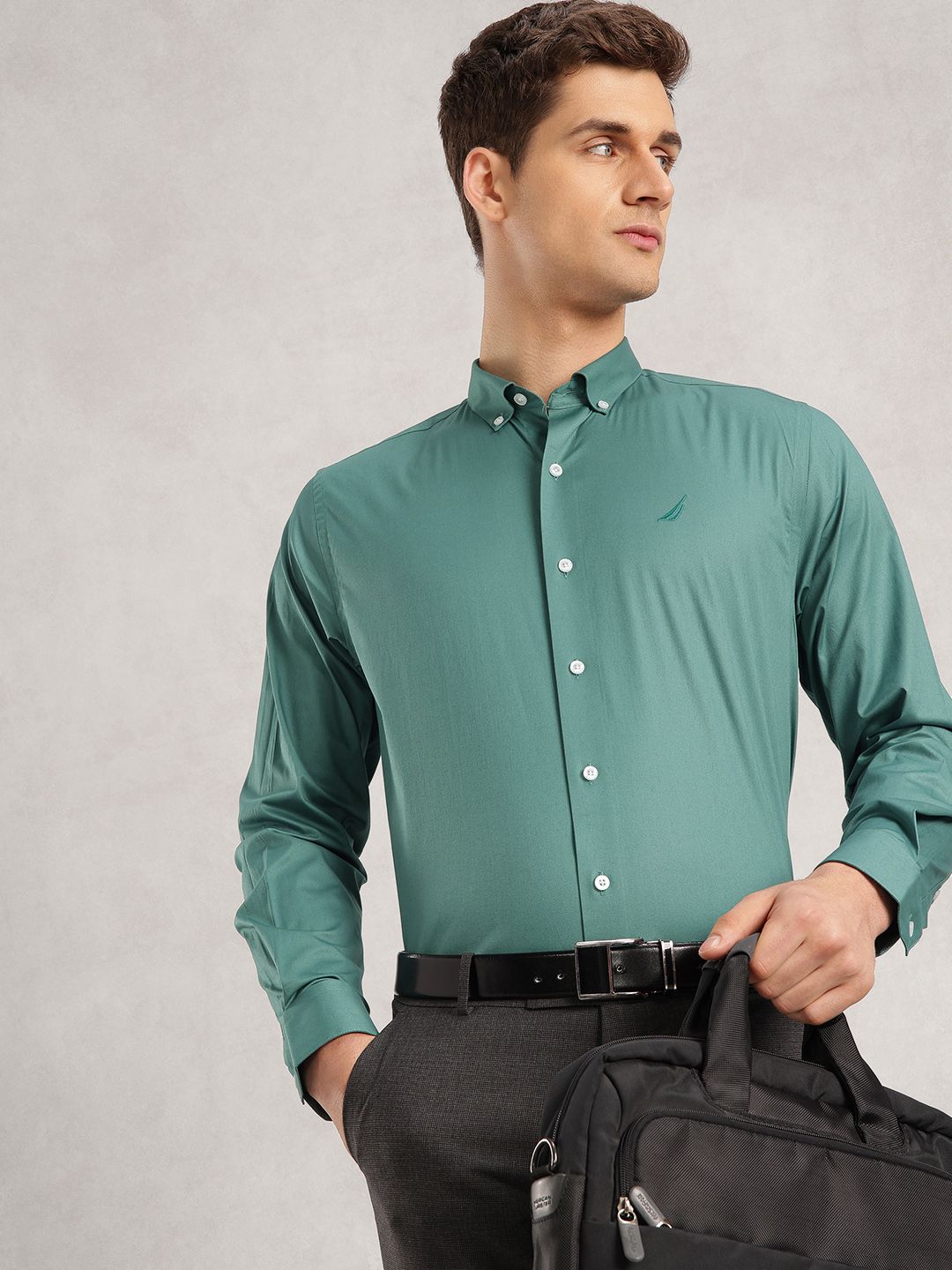 Nautica Button-Down Collar Slim Fit Formal Shirt