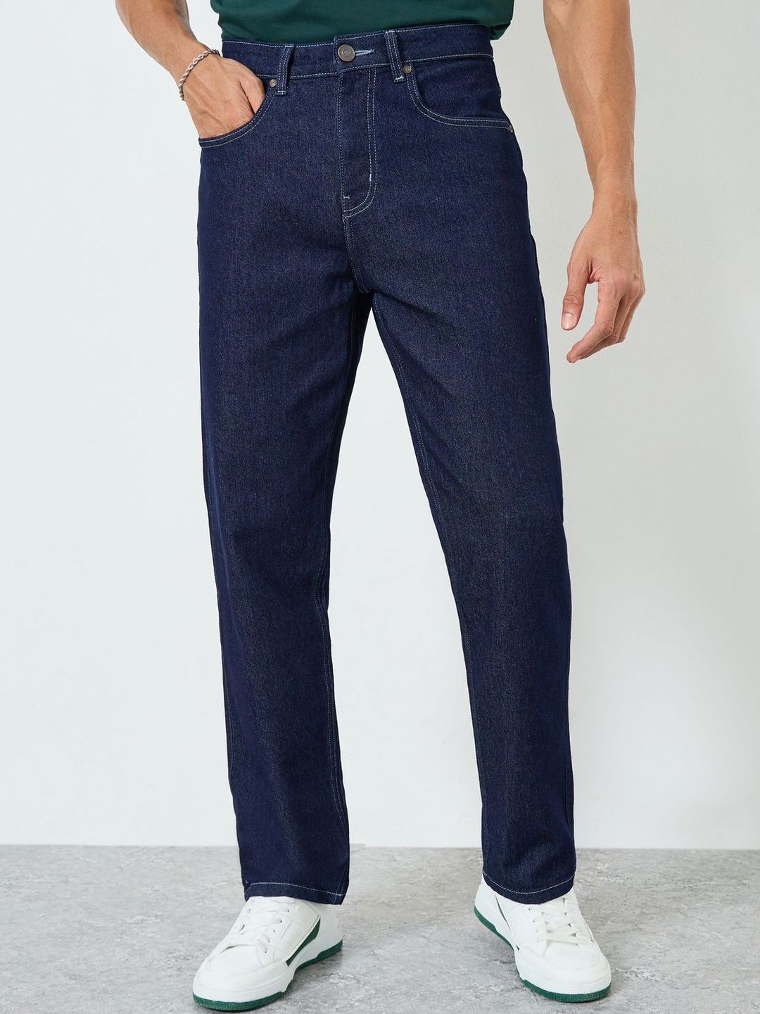 Styli Men Relaxed Fit Mid-Rise Dark Wash Stretchable Jeans
