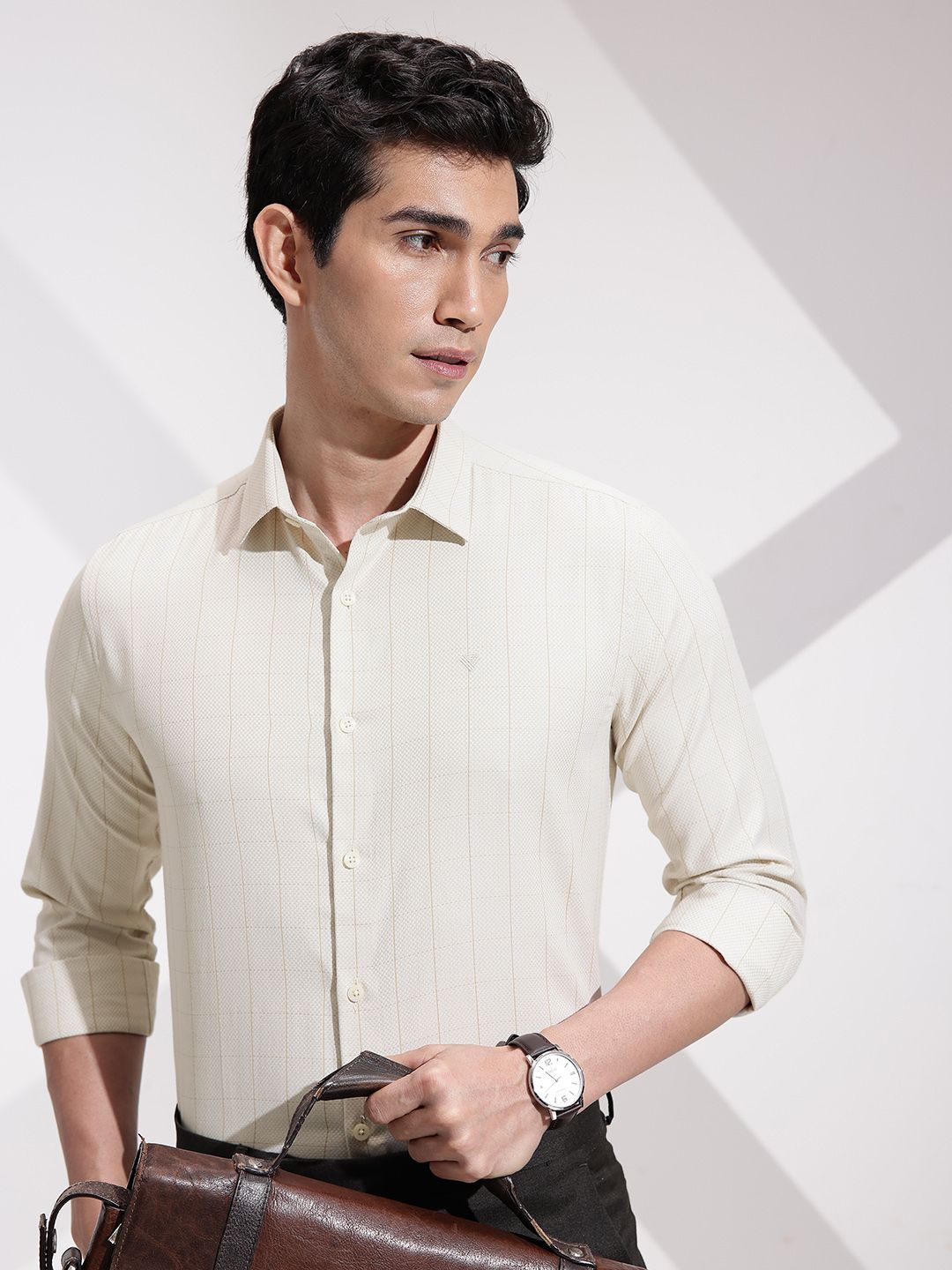 INVICTUS Slim Fit Checked Formal Shirt