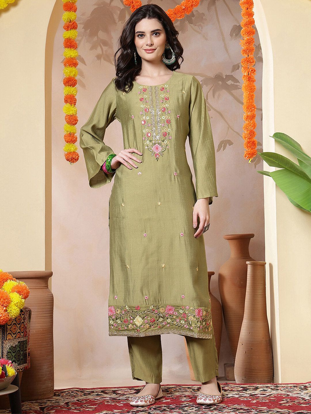 Jaipur Kurti Women Floral Embroidered Regular Thread Work Kurta with Trousers
