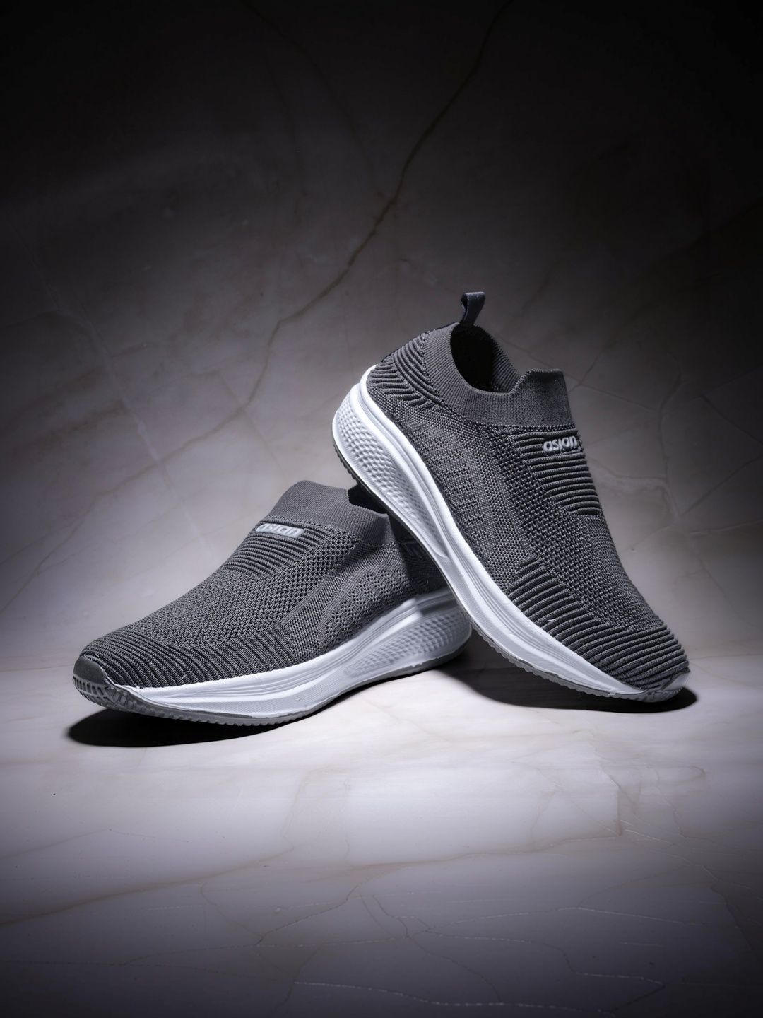ASIAN Men Textured Slip-On Sneakers